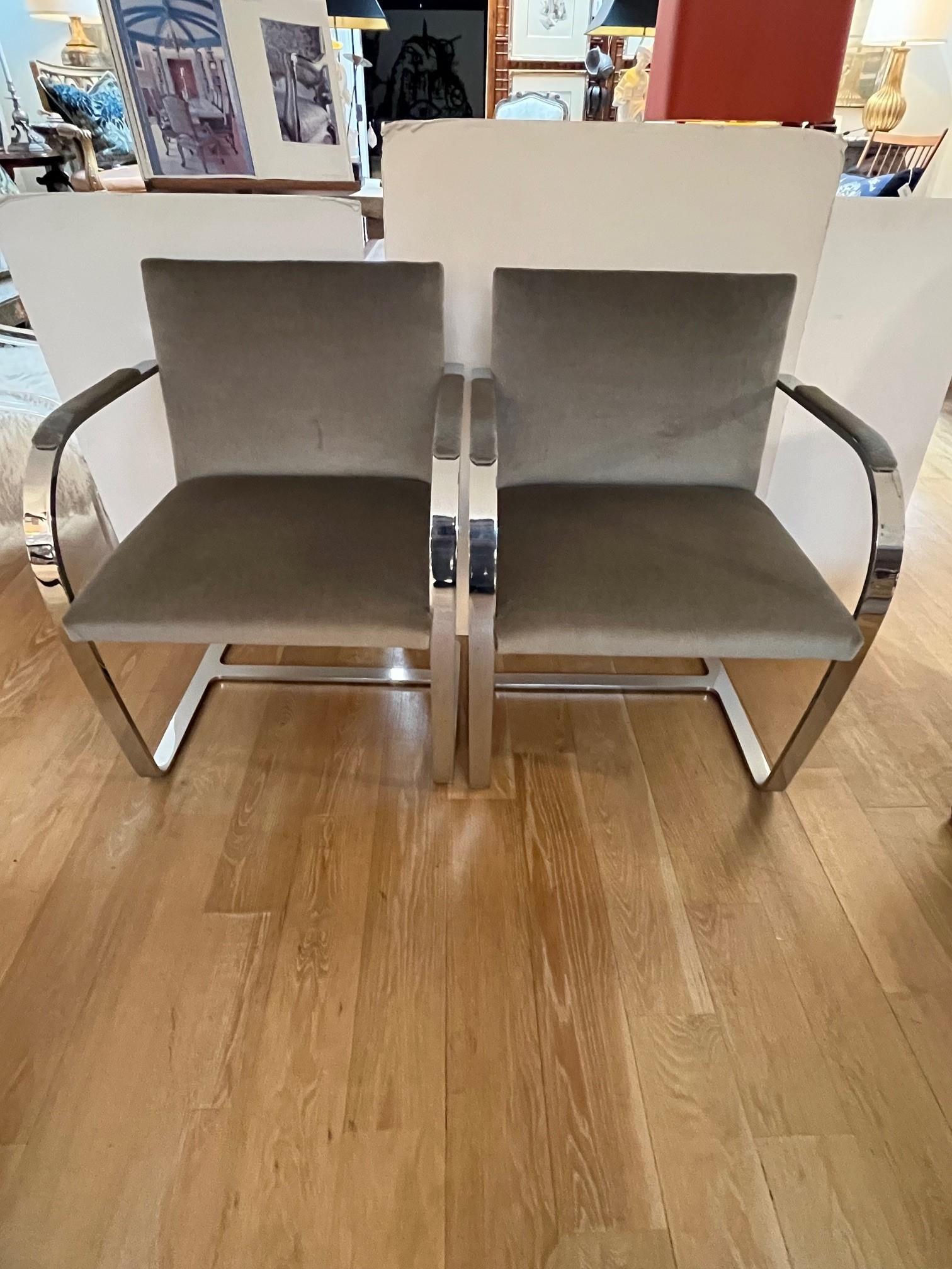 American Vintage Pair of Knoll Brno Flat Bar Chairs by Ludwig Mies Van Der Rohe  For Sale