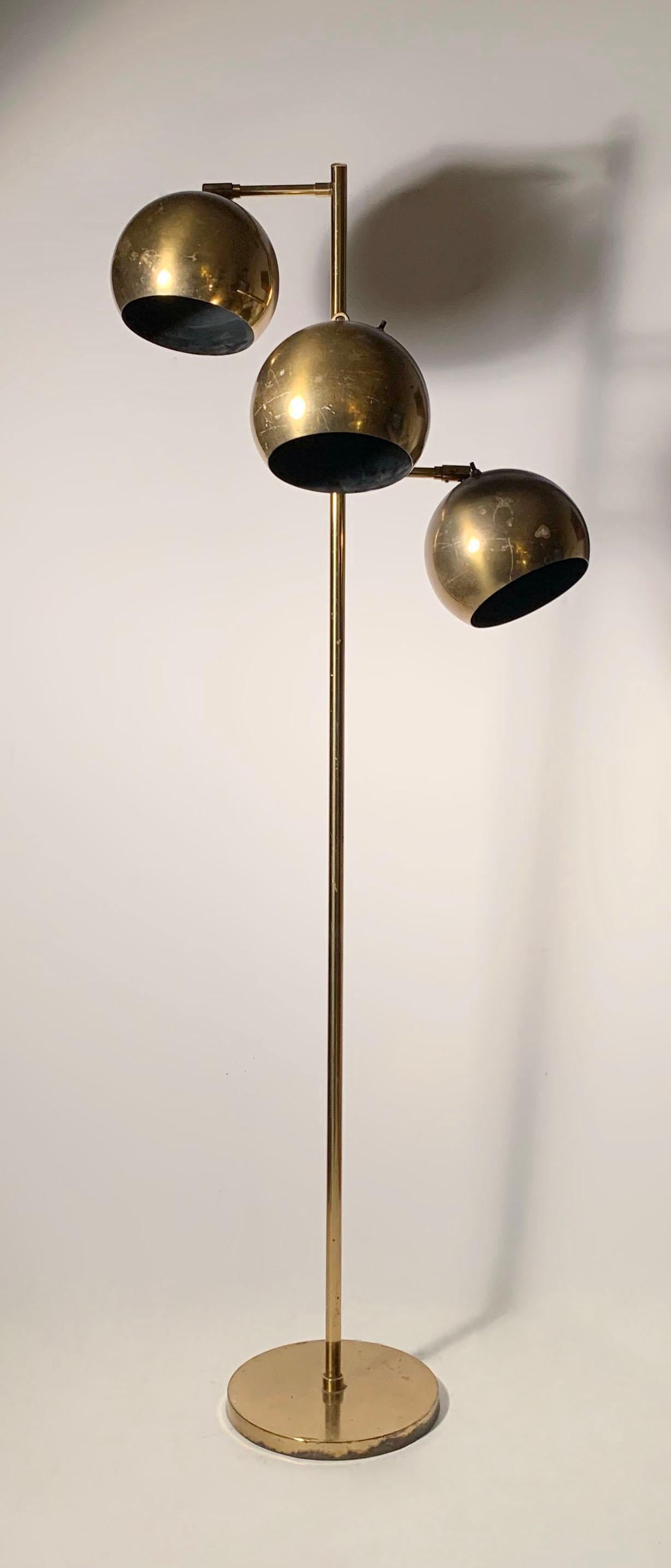 Vintage PAIR of Koch & Lowy Brass Triple Ball Articulating Floor Lamp In Good Condition For Sale In Chicago, IL
