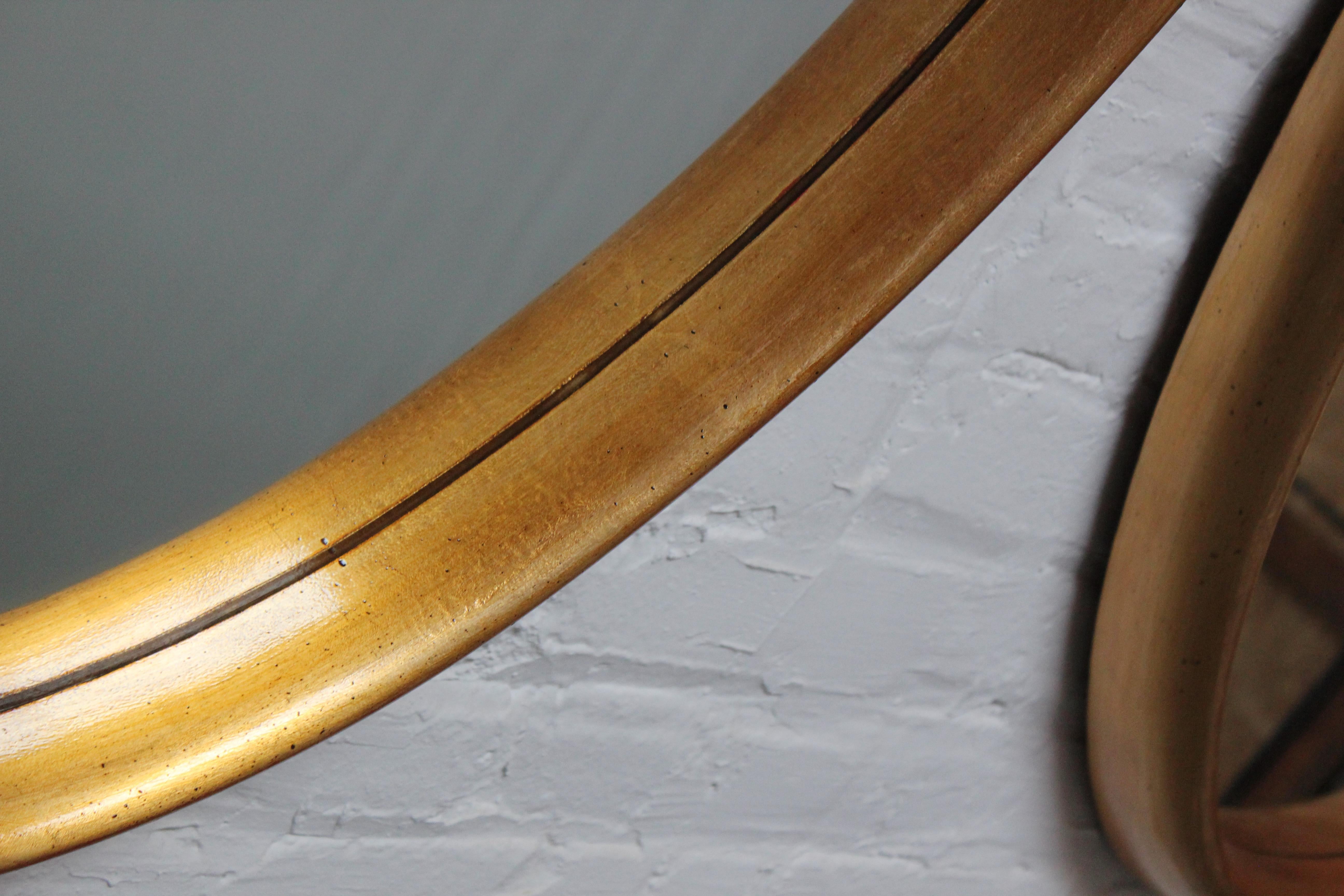 Paire de miroirs muraux vintage Labarge ovales en bois doré en vente 4