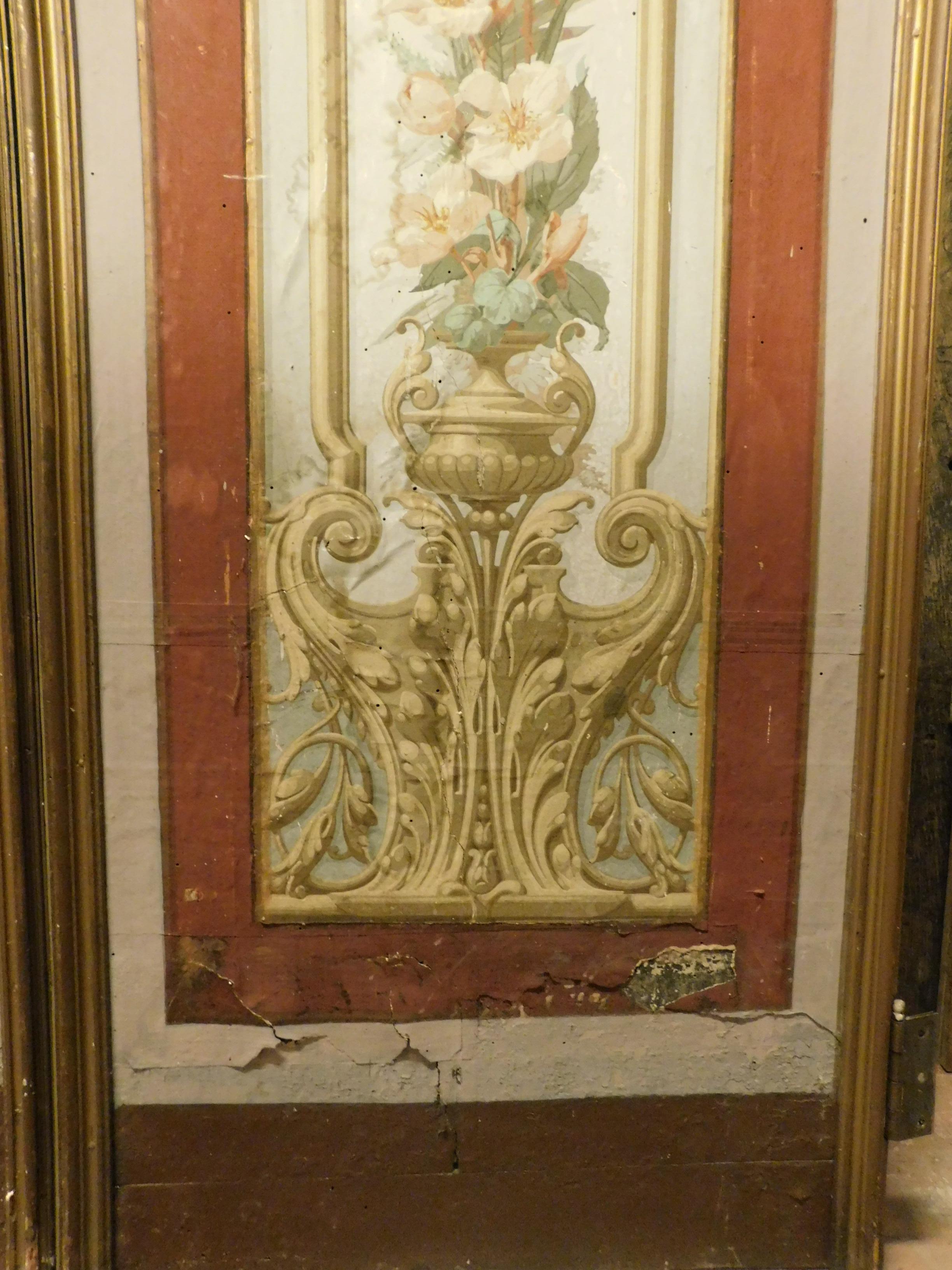 Vintage Pair of Lacquered and Painted Doors, Art Nouveau, Liberty, Early 1900s In Good Condition For Sale In Cuneo, Italy (CN)