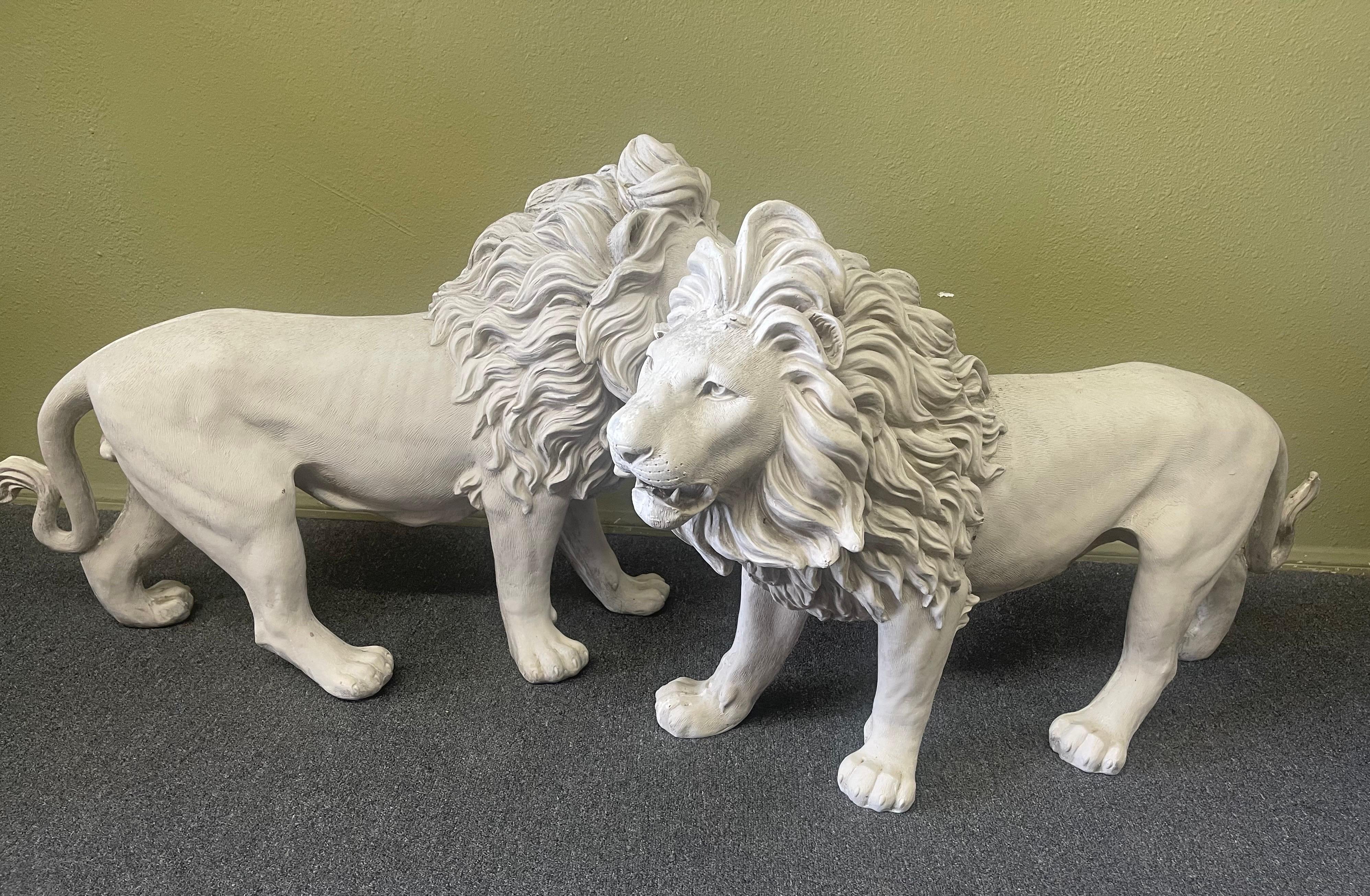Mid-Century Modern Vintage Pair of Large Fiberglass Lions For Sale