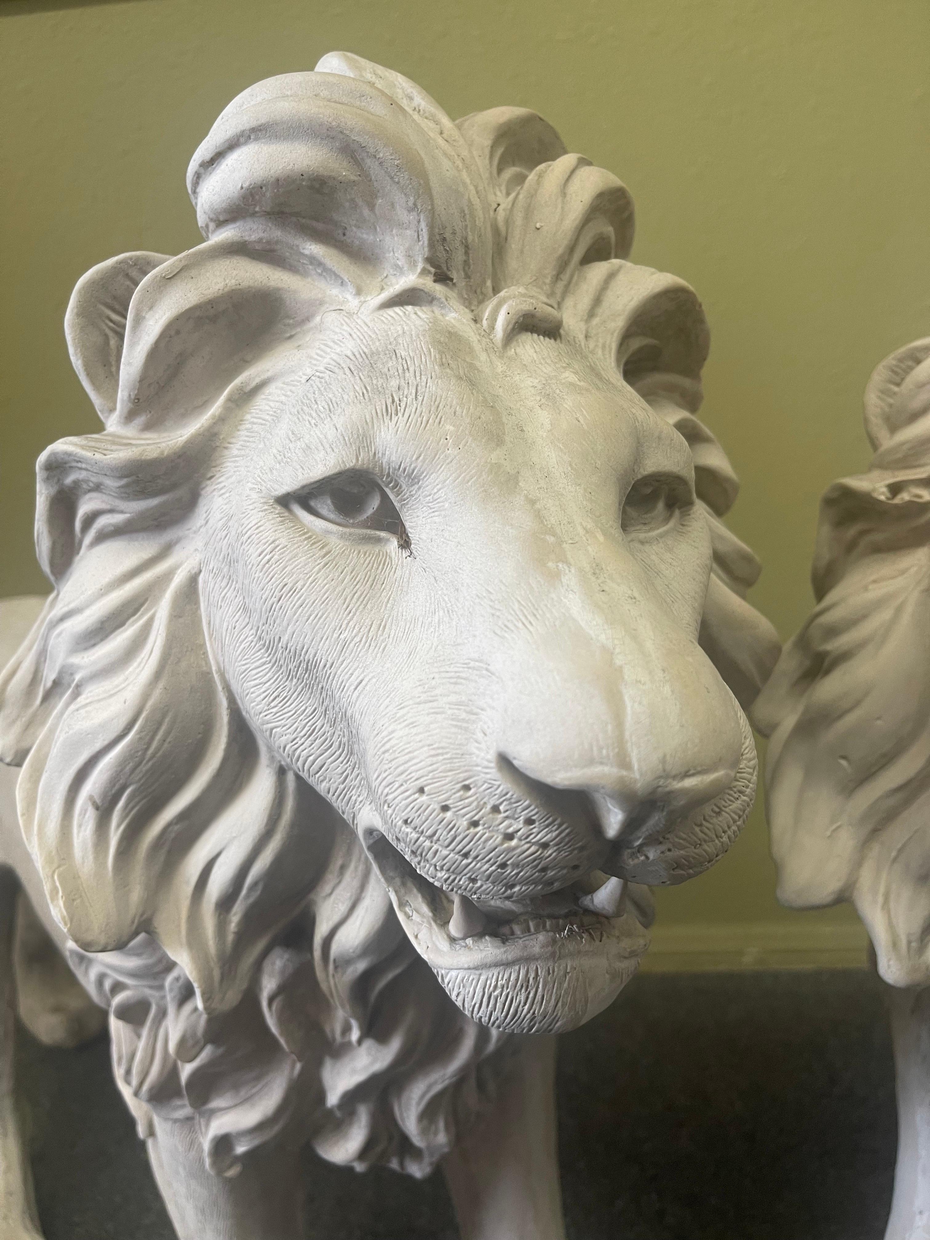 Vintage Pair of Large Fiberglass Lions In Good Condition For Sale In San Diego, CA