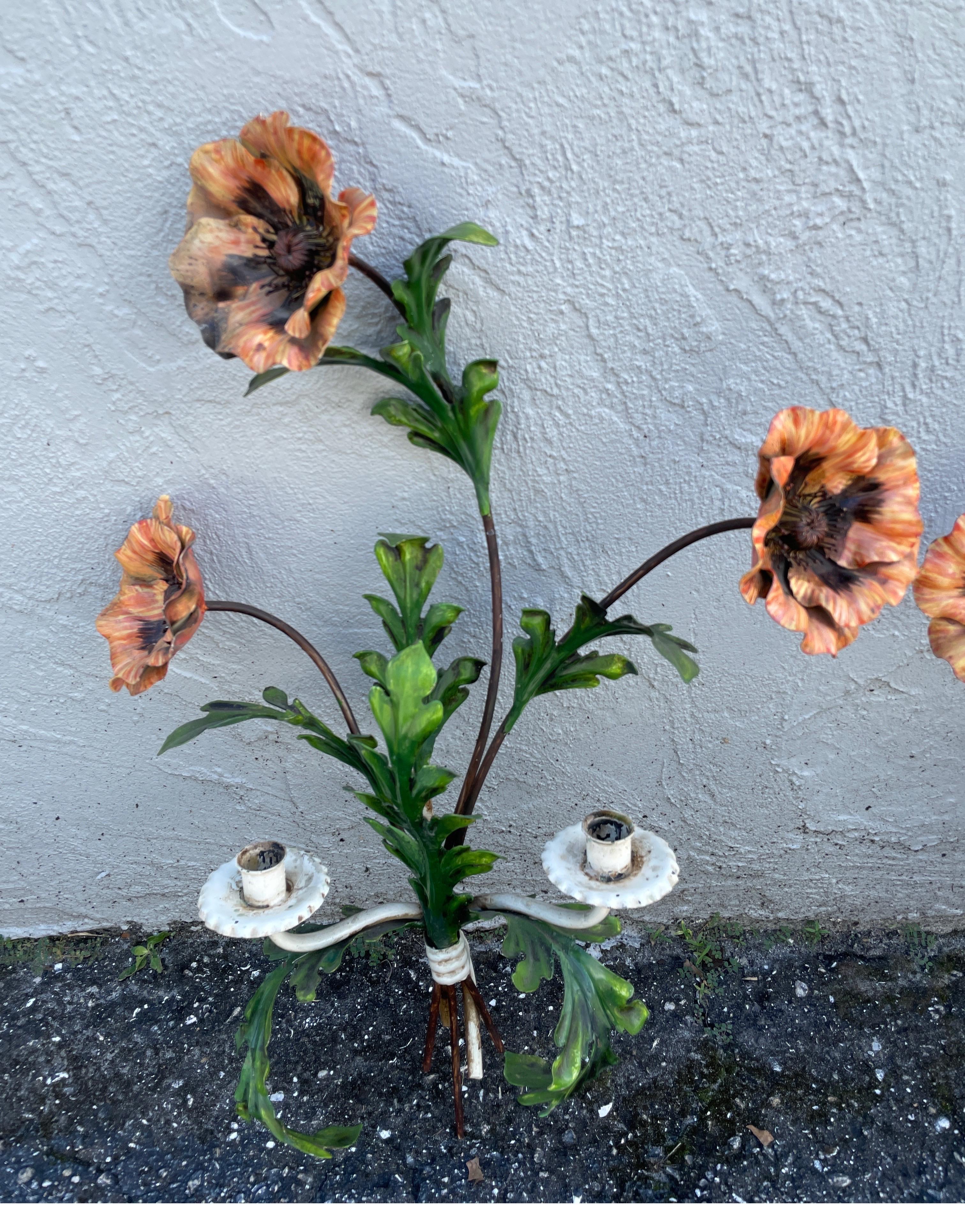 Vintage Pair of Large Italian Tole Poppy Flower Wall Sconces In Good Condition In West Palm Beach, FL