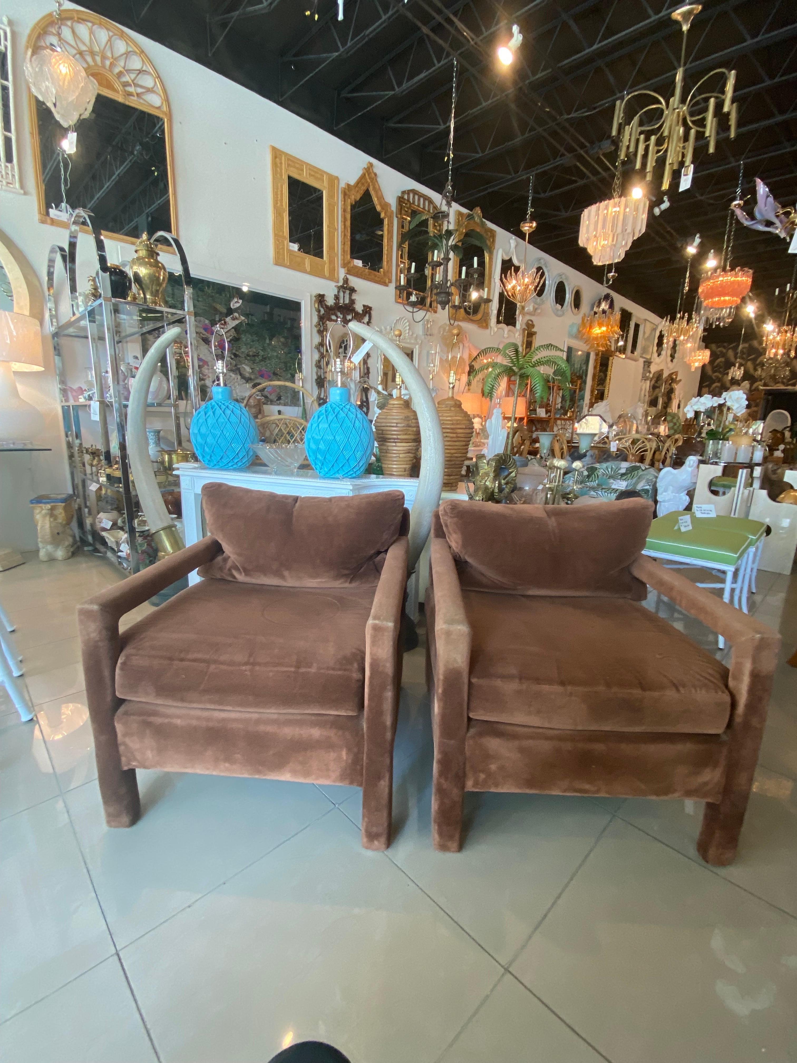 Vintage Pair of Large Milo Baughman Style Parsons Arm Chairs Club Lounge In Good Condition In West Palm Beach, FL