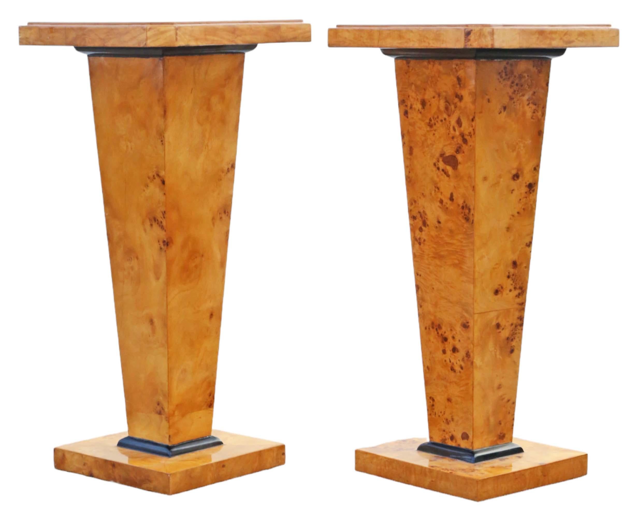 Wood Vintage pair of late 20th Century burr yew pedestal lamp or side tables For Sale