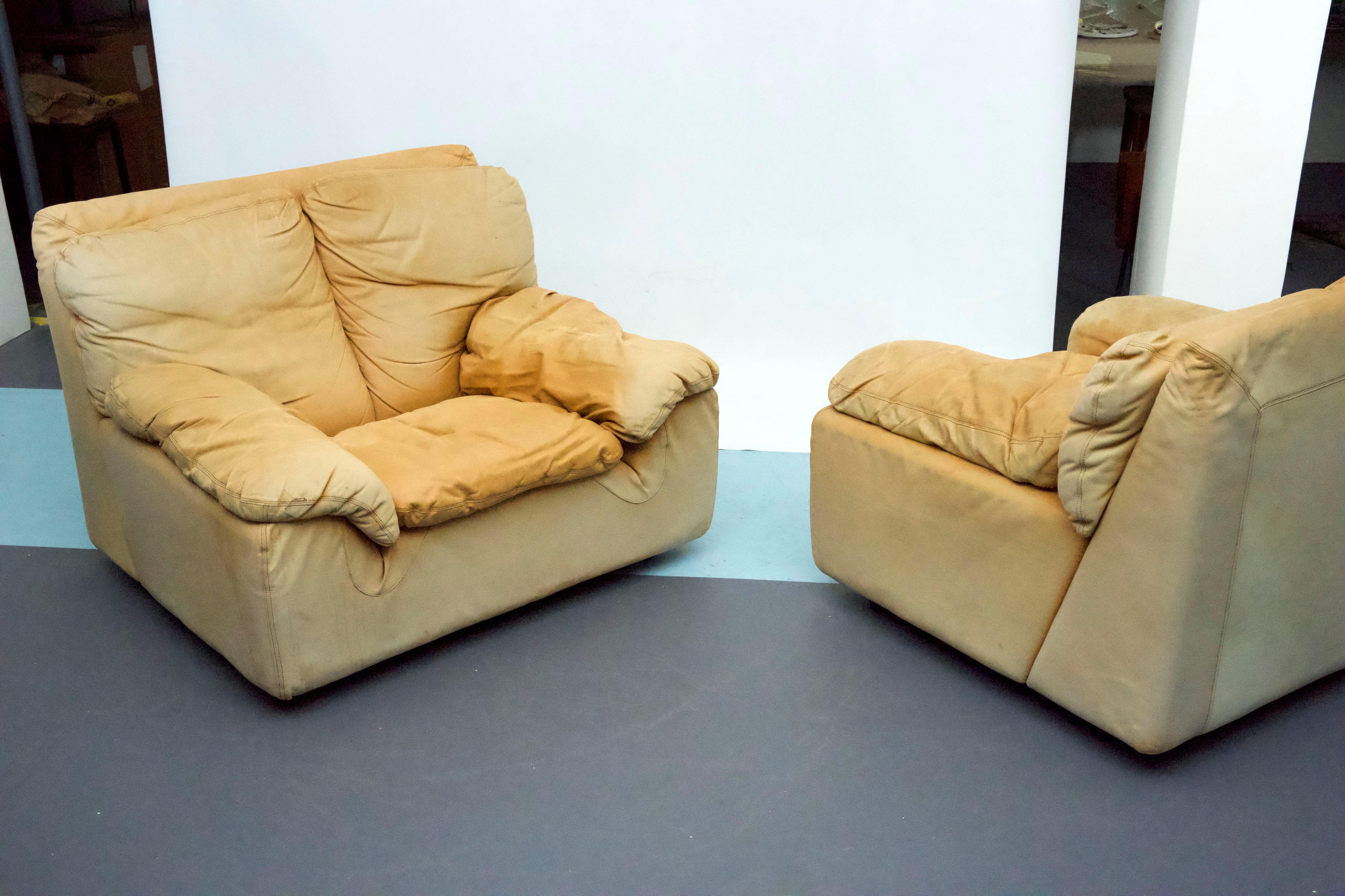 Vintage pair of leather armchairs by Ammannati and Vitelli for Brunati, 1970s For Sale 1