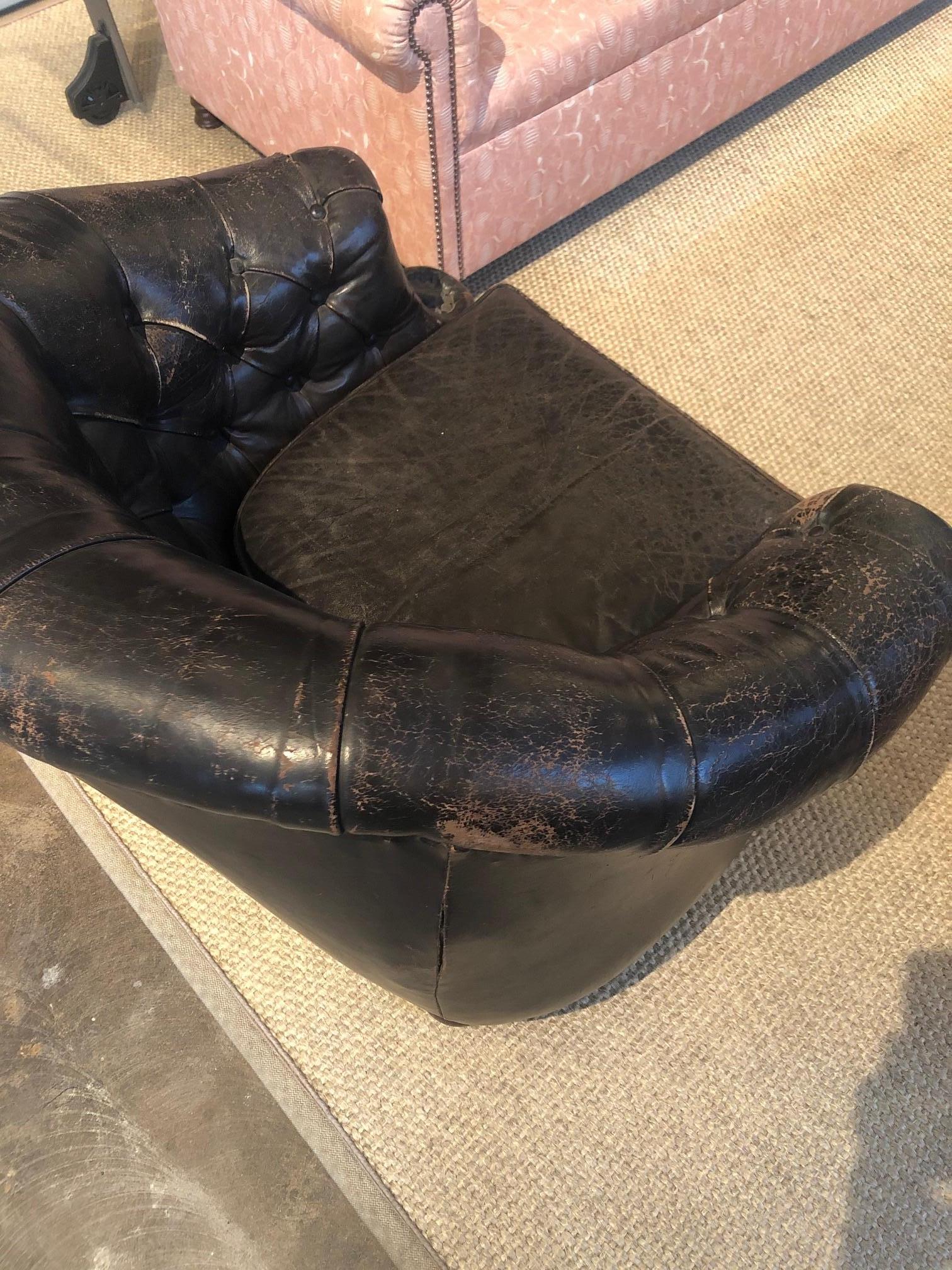 Vintage Pair of Leather Chesterfield Club Chairs For Sale 1