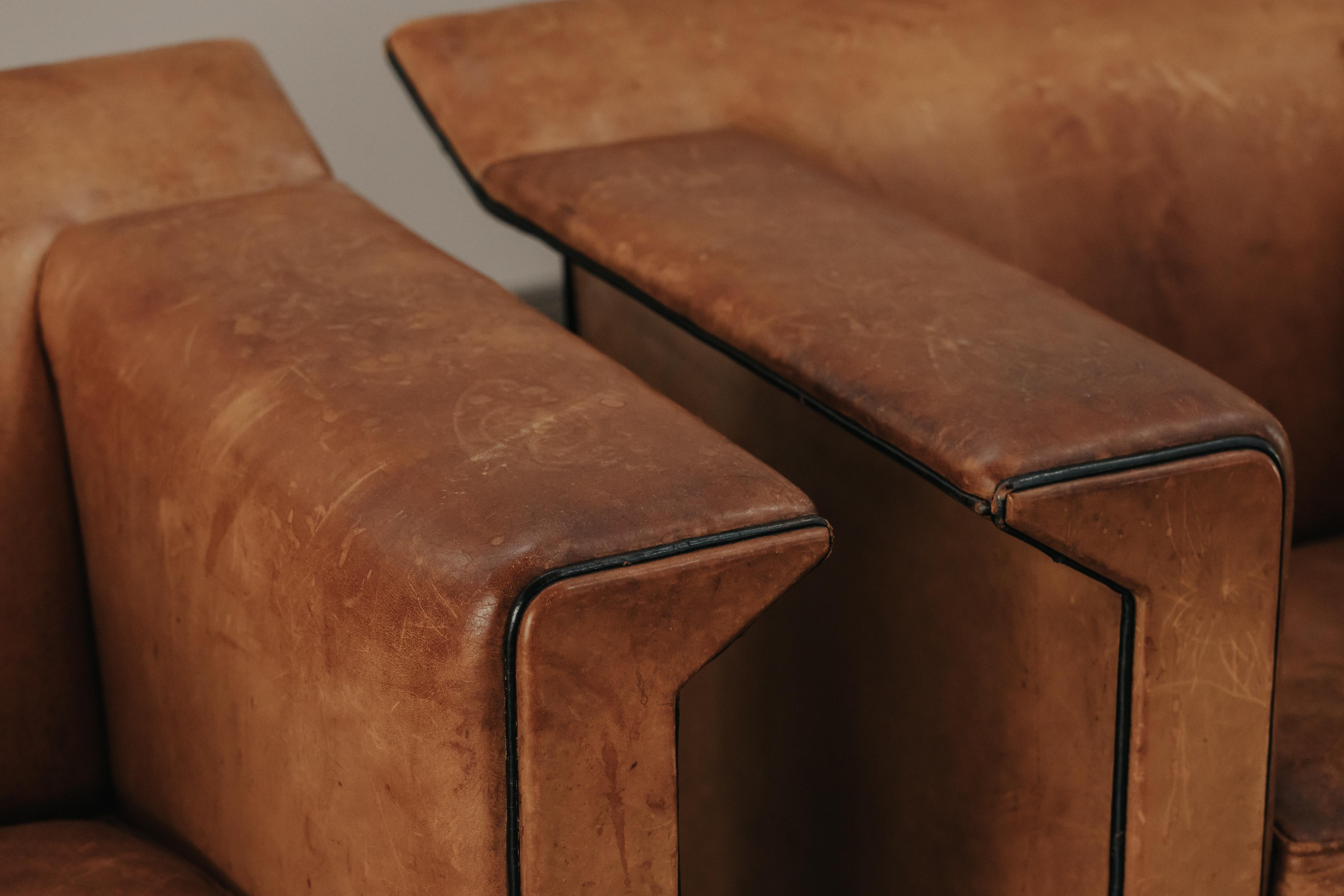 Paire de chaises longues en cuir des Pays-Bas, vers 1980 Bon état - En vente à Nashville, TN
