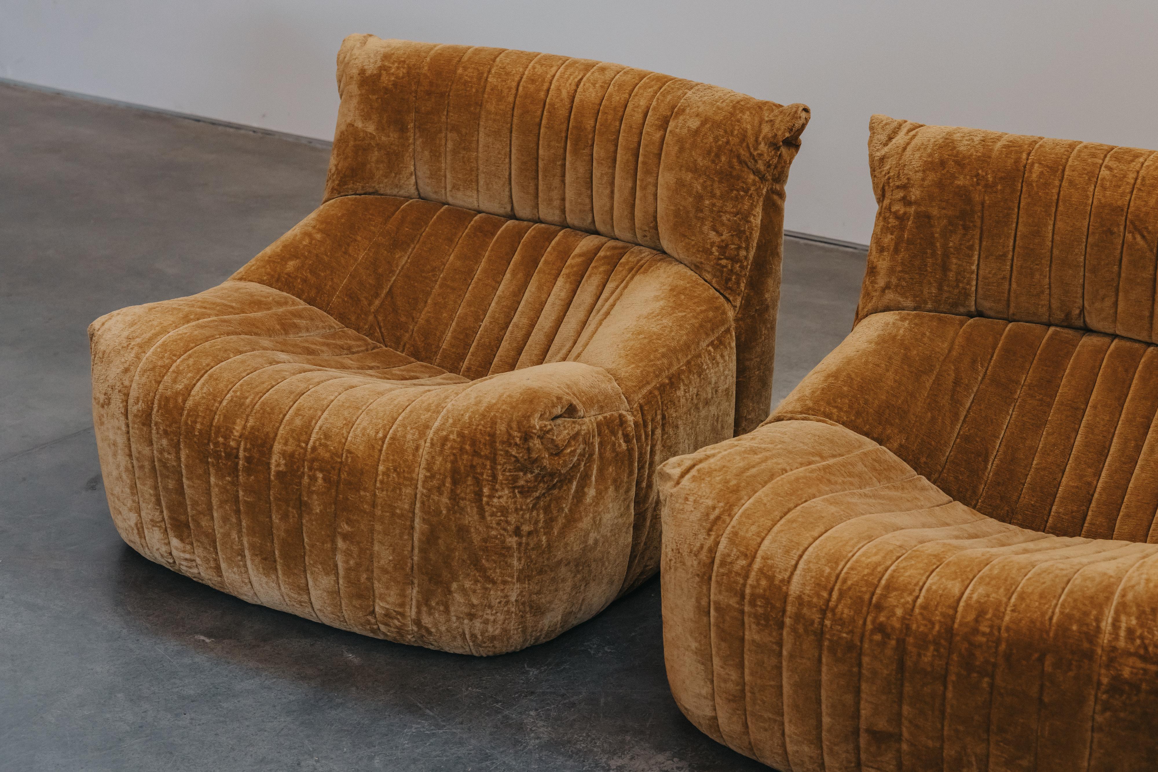 Pareja vintage de sillones Ligne Roset Ariala, Francia, circa 1970 en Bueno estado para la venta en Nashville, TN