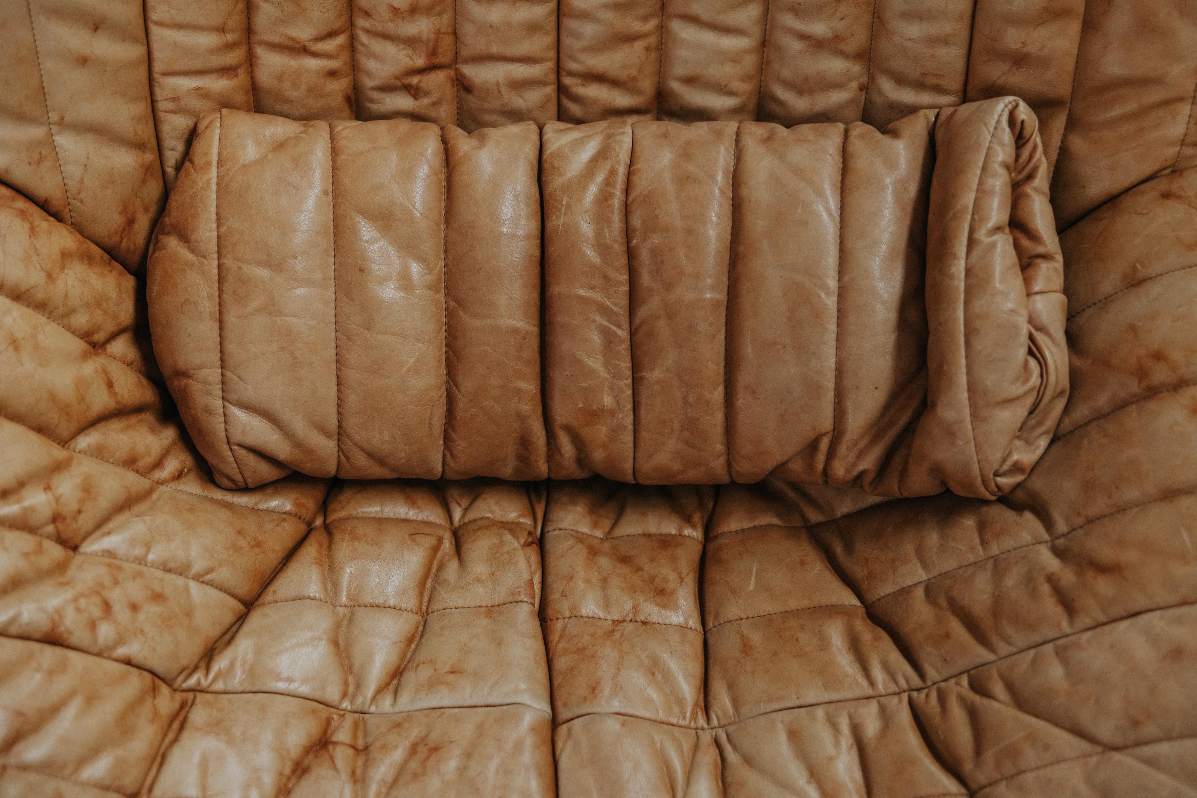 Paire de chaises longues en cuir Ligne Roset (Ligne Roset) Form France, Circa 1970 en vente 2
