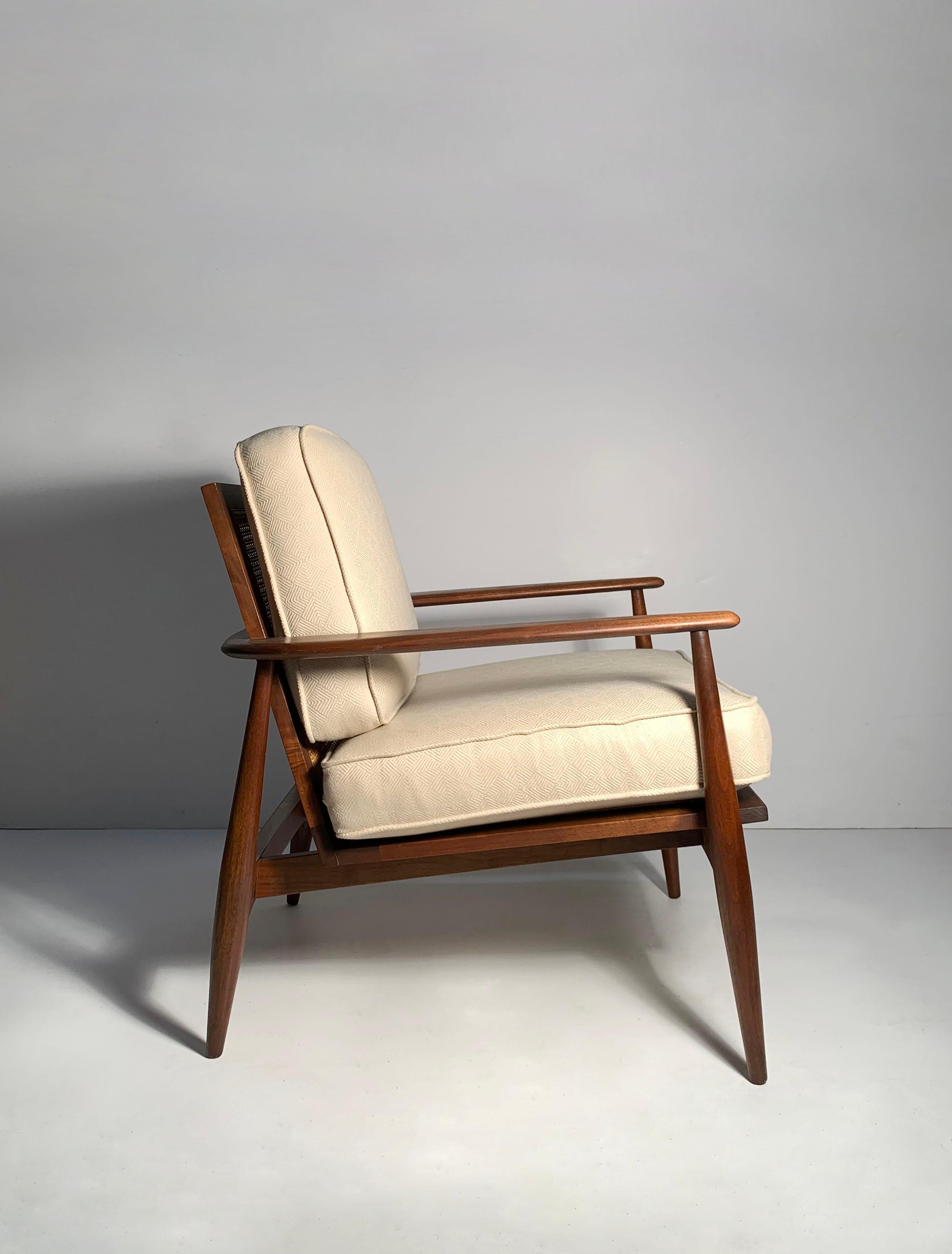 American Vintage Pair of Lounge Chairs by Lawrence Peabody for Richardson Nemschoff For Sale