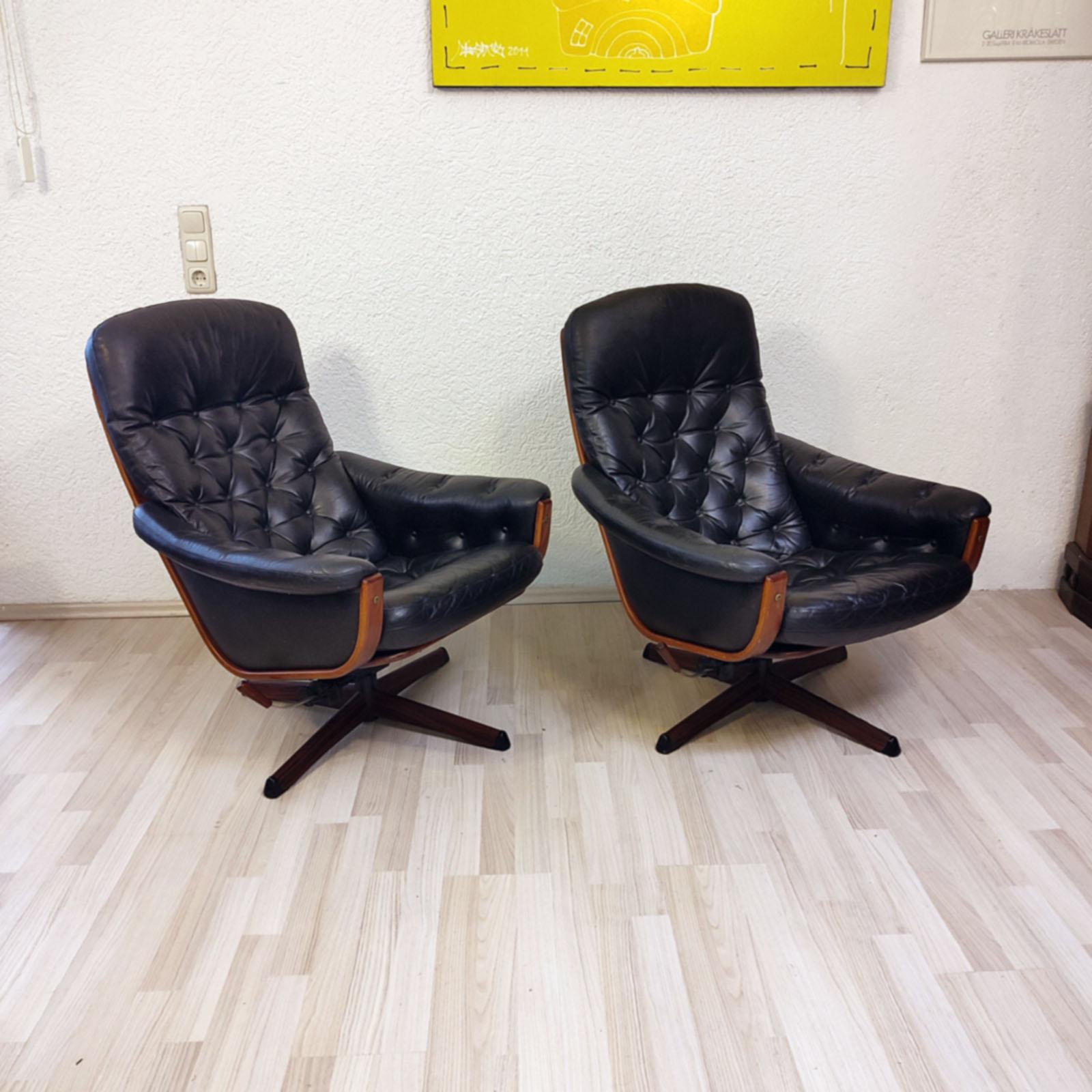 Swedish Vintage Pair of Lounge Swivel Chairs by Göte Möbel, Sweden 1970s