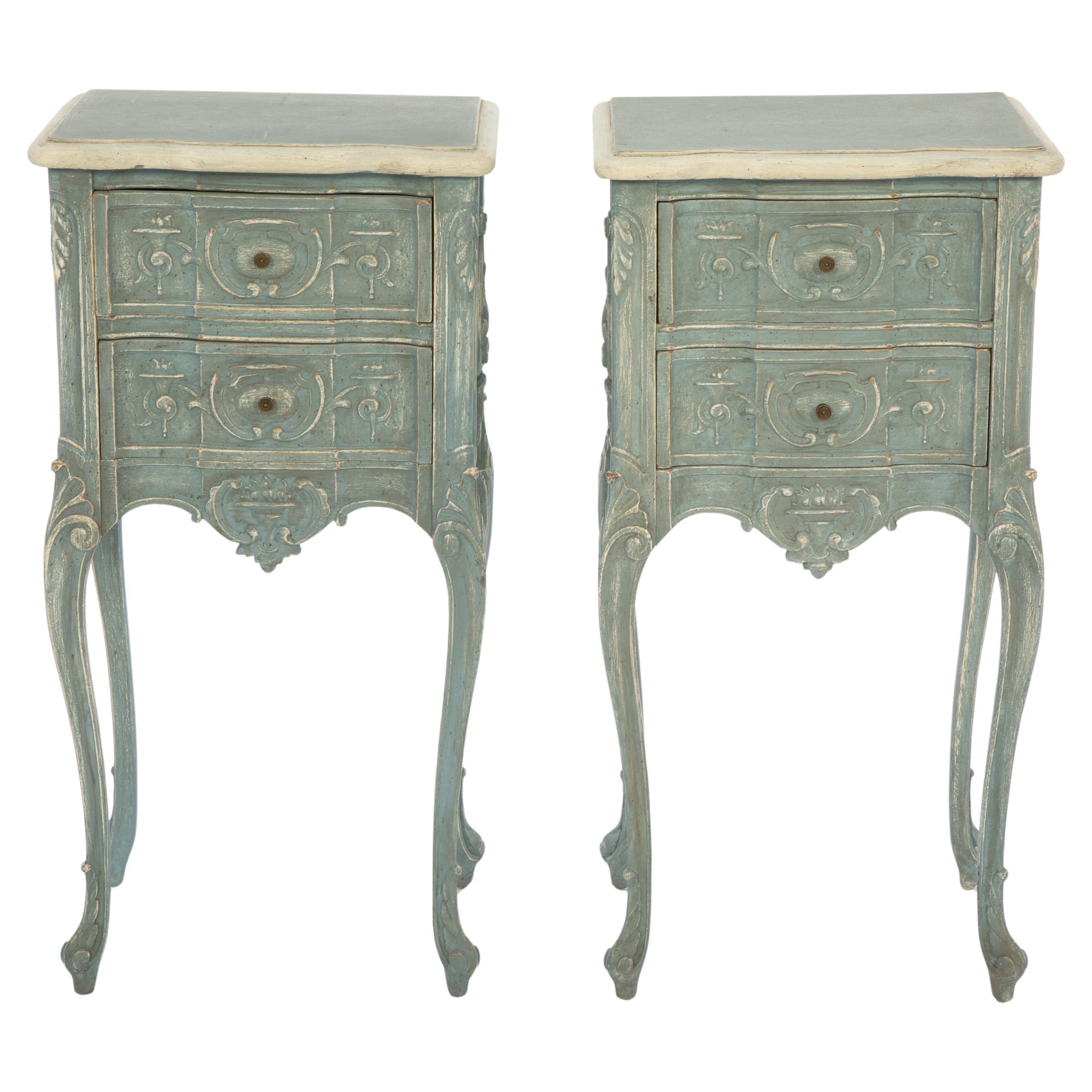 Vintage Pair of Mandel Brothers Hand-Carved and Painted Two-Drawer Bedside Table For Sale