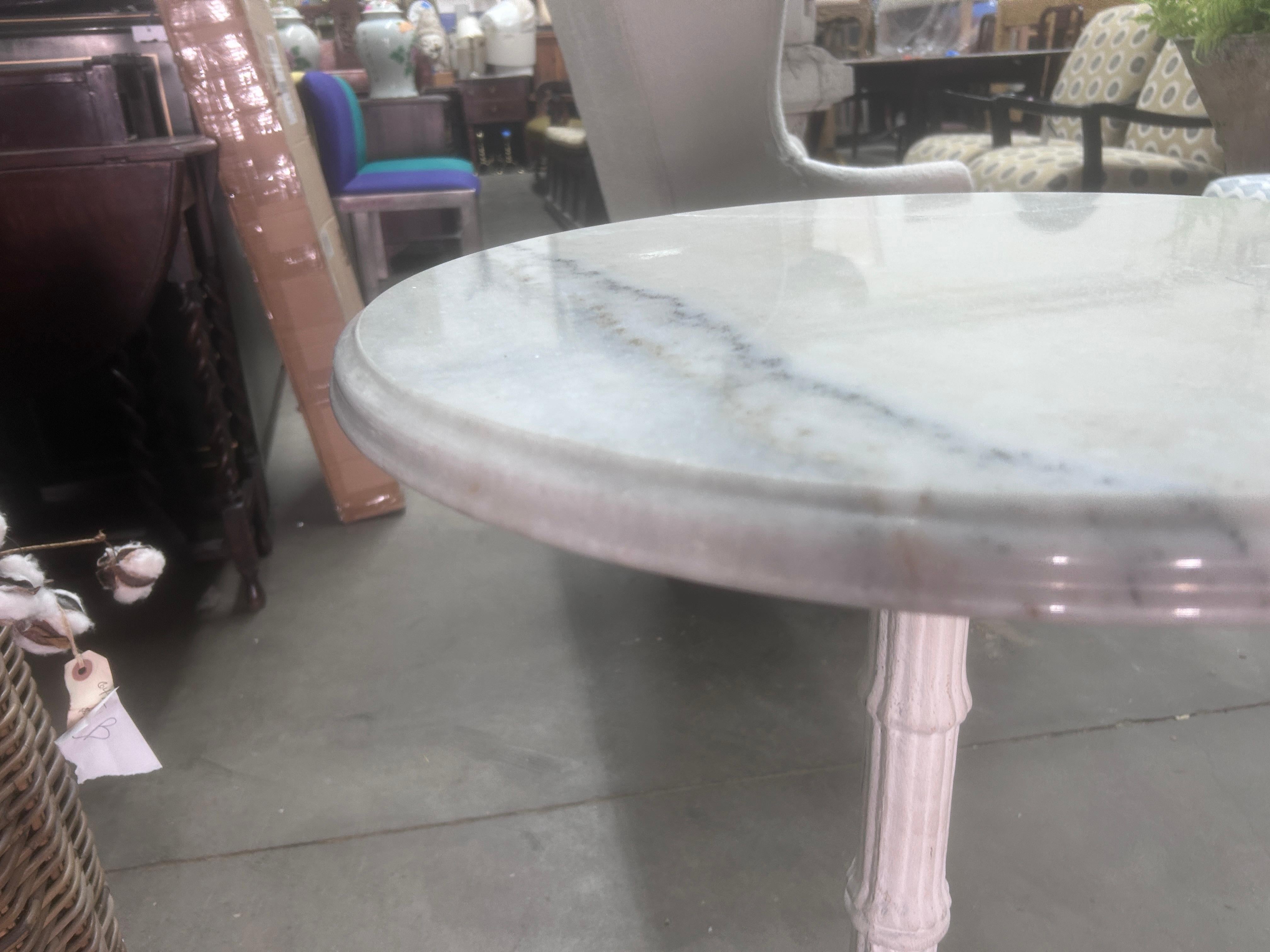 Vintage Pair of Marble & Cast Iron Pedestal End Tables For Sale 12