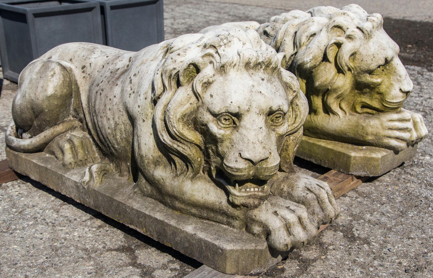 Vintage Pair of Marble Lions 1