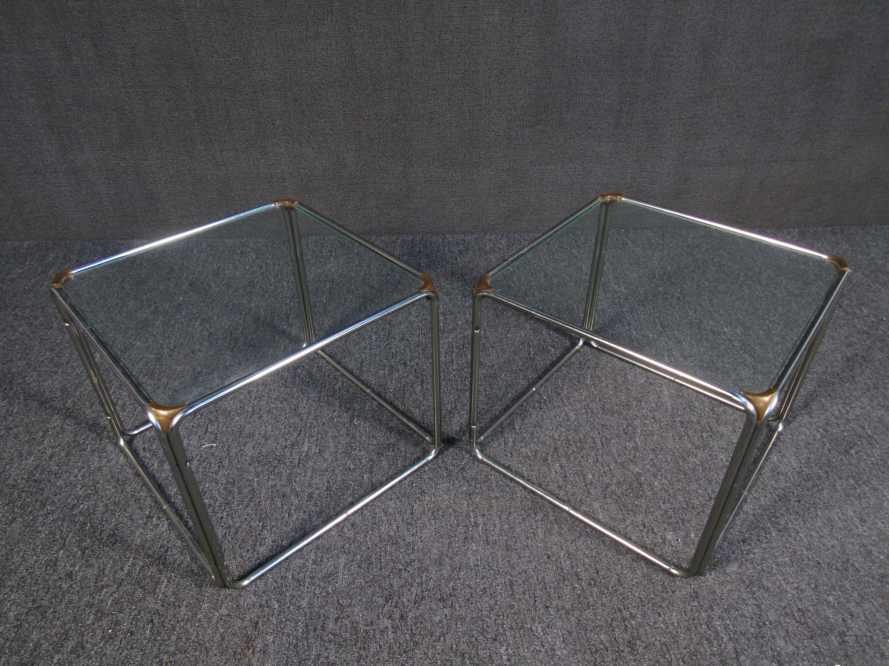Vintage Pair of Metal and Glass Side Tables In Good Condition For Sale In Brooklyn, NY