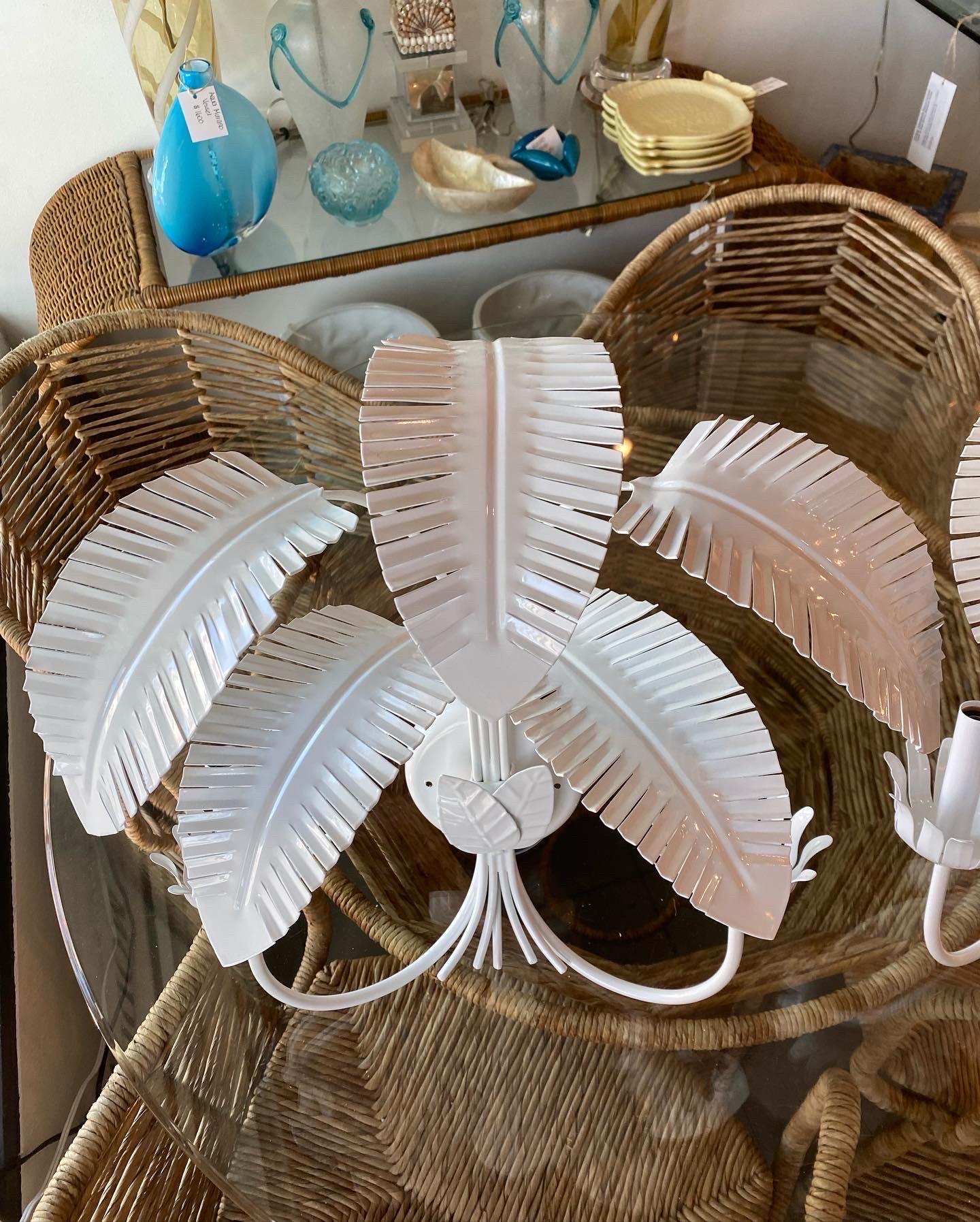 Vintage Pair of Metal Tole Tropical Palm Tree Leaf Wall Light Sconces Restored For Sale 6