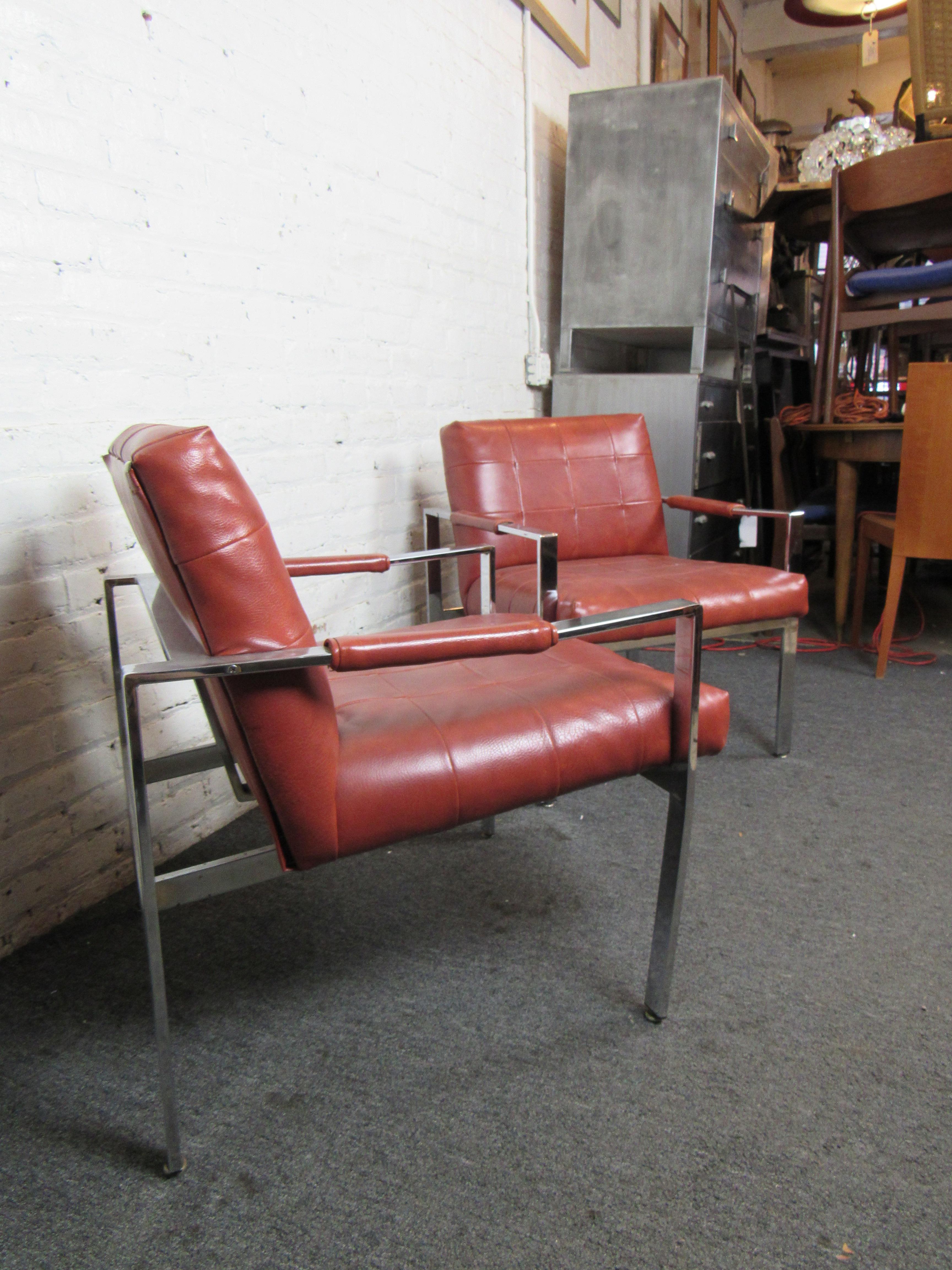 Pair of Leather & Chrome Armchairs by Milo Baughman for Thayer Coggin In Good Condition For Sale In Brooklyn, NY