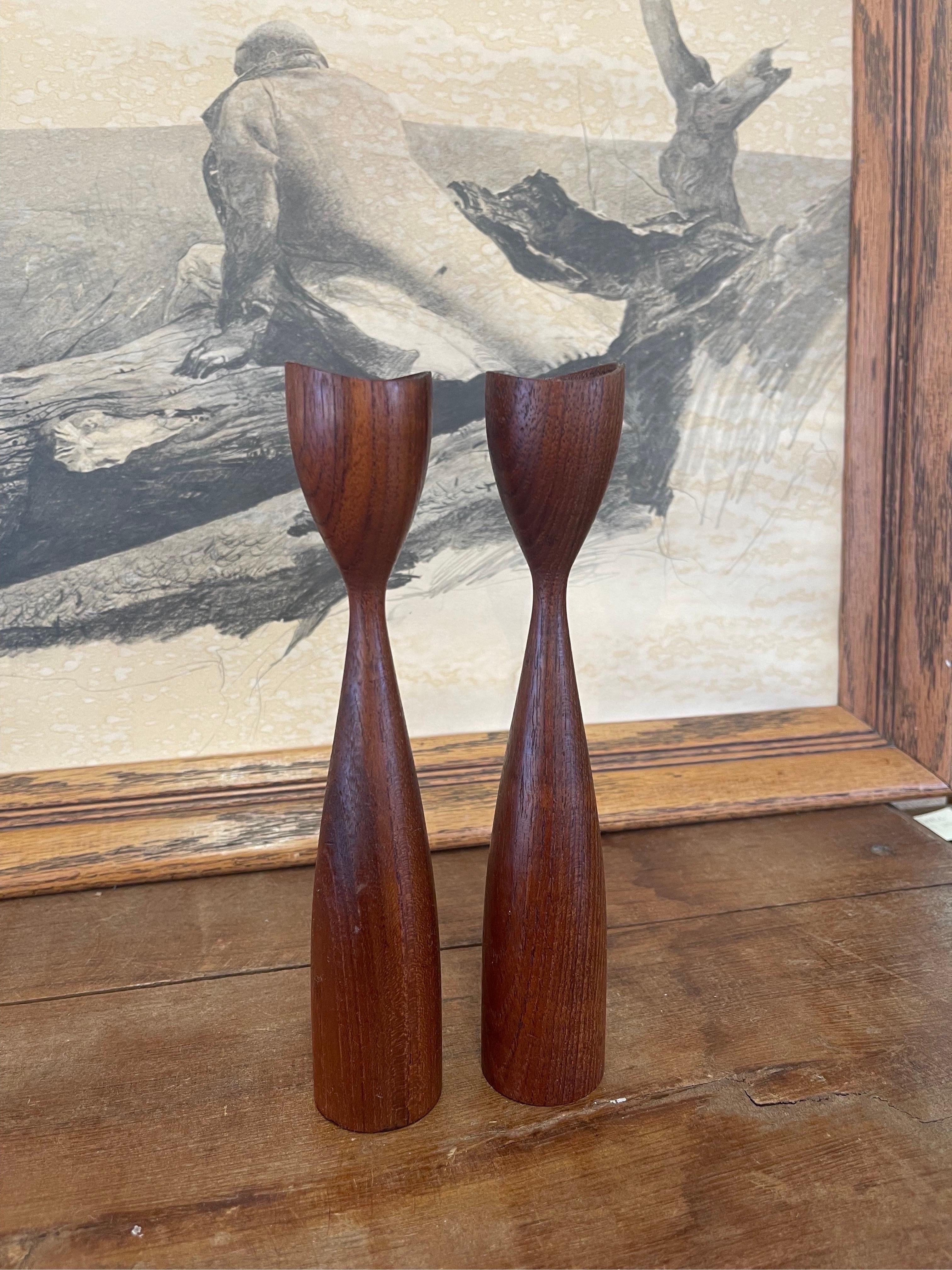 Mid-20th Century Vintage Pair of Mid Century Modern Atomic Decorative Candle Stick Holder For Sale
