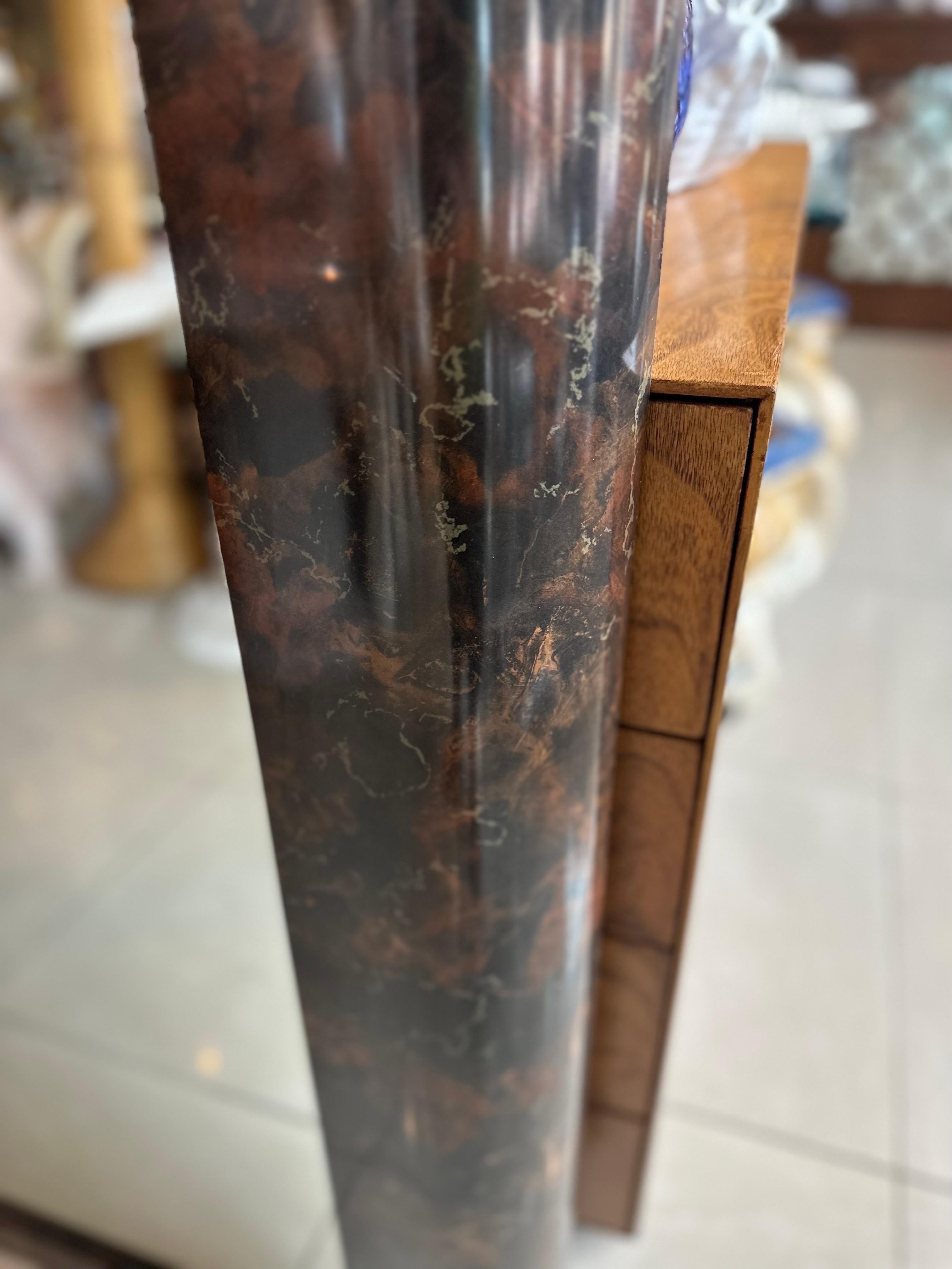 Paire de miroirs muraux en bois de ronce foncé, modernes du milieu du siècle dernier en vente 4