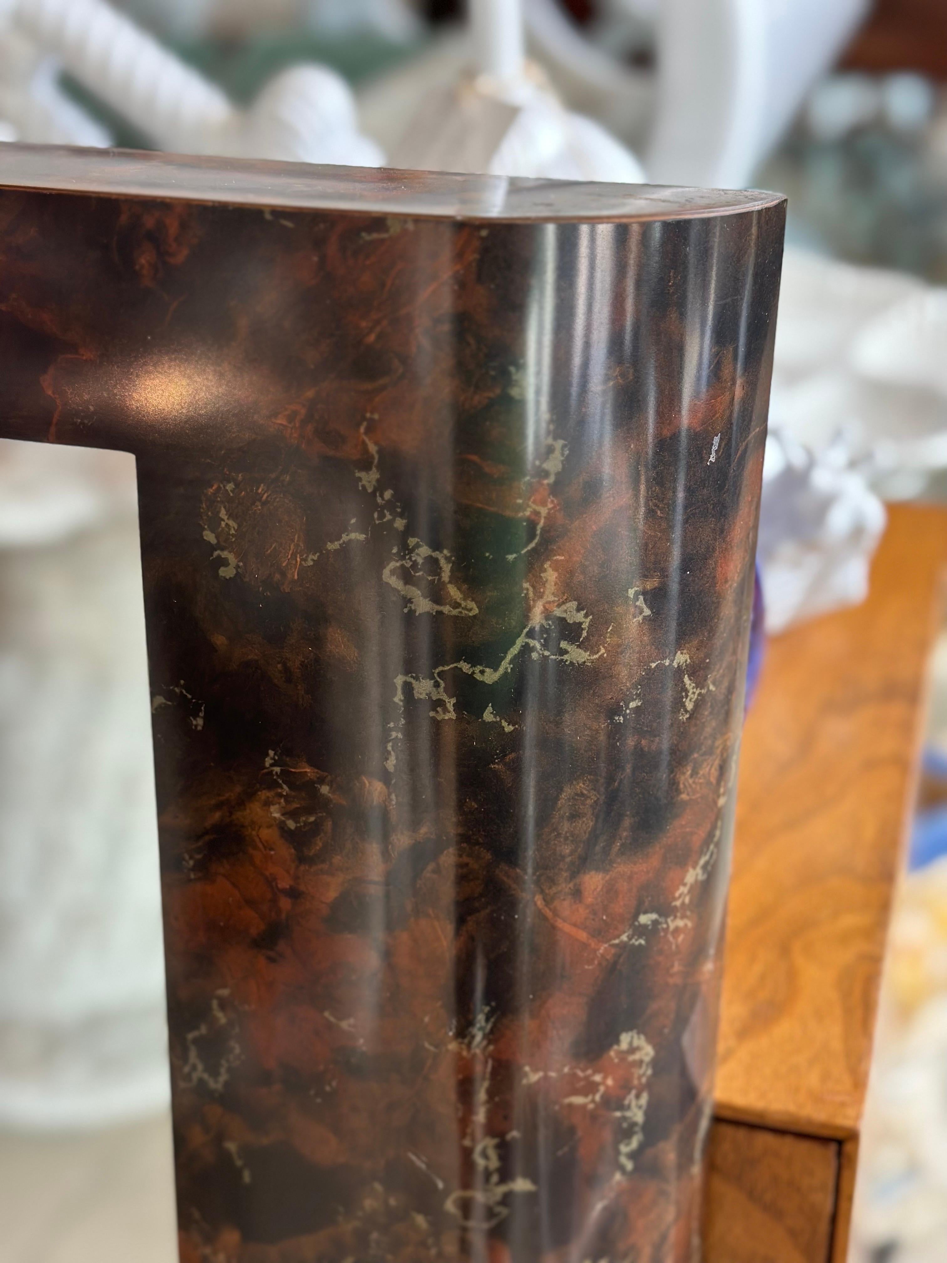 Paire de miroirs muraux en bois de ronce foncé, modernes du milieu du siècle dernier en vente 7