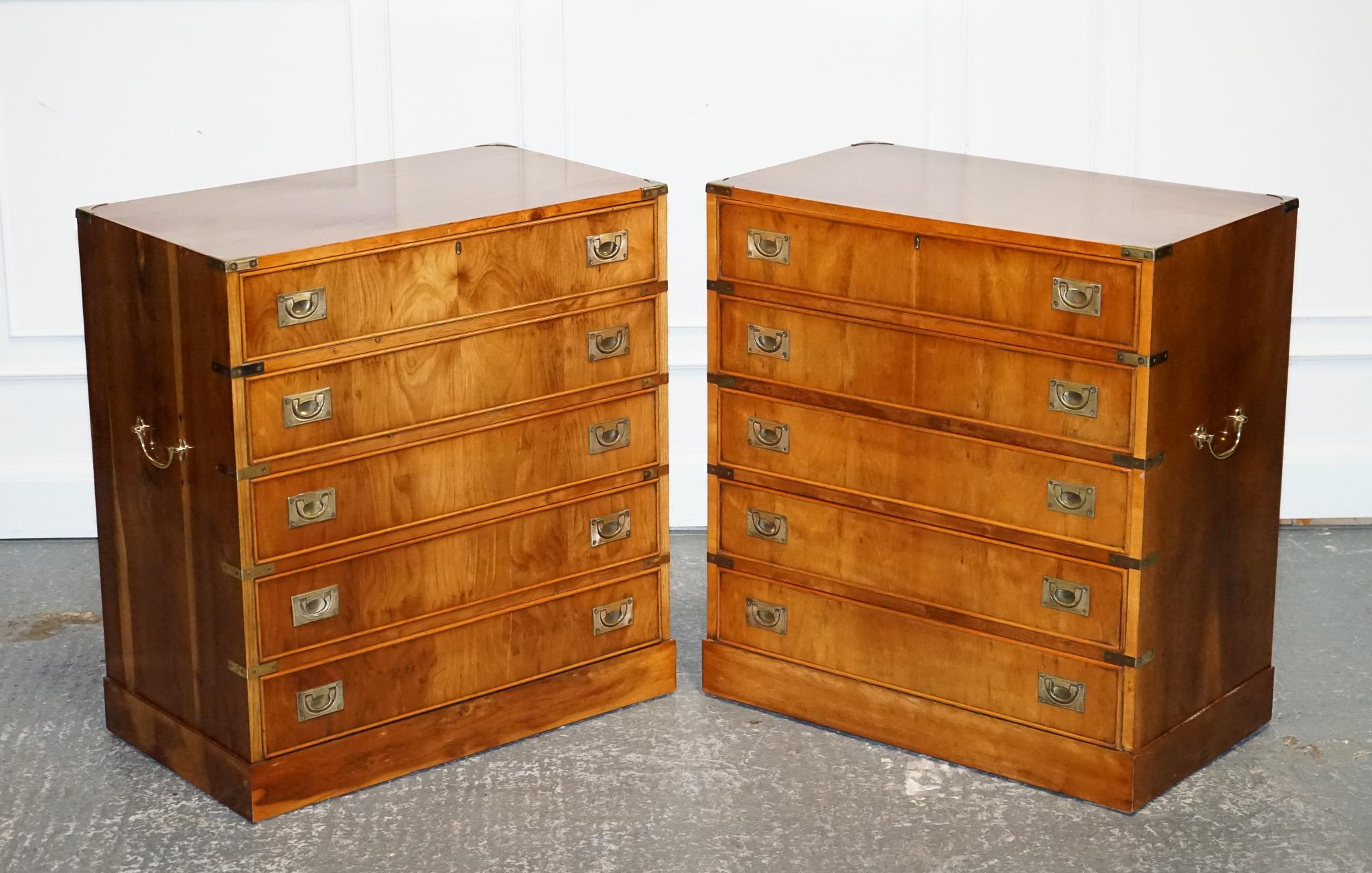 
We are delighted to offer for sale these stunning Vintage Pair Of Military Campaign Chest Of Drawers.

A well made and solid pair, the first drawer shocases a fold out bureau with a green leather surface. 

The chests are in a good condition, there