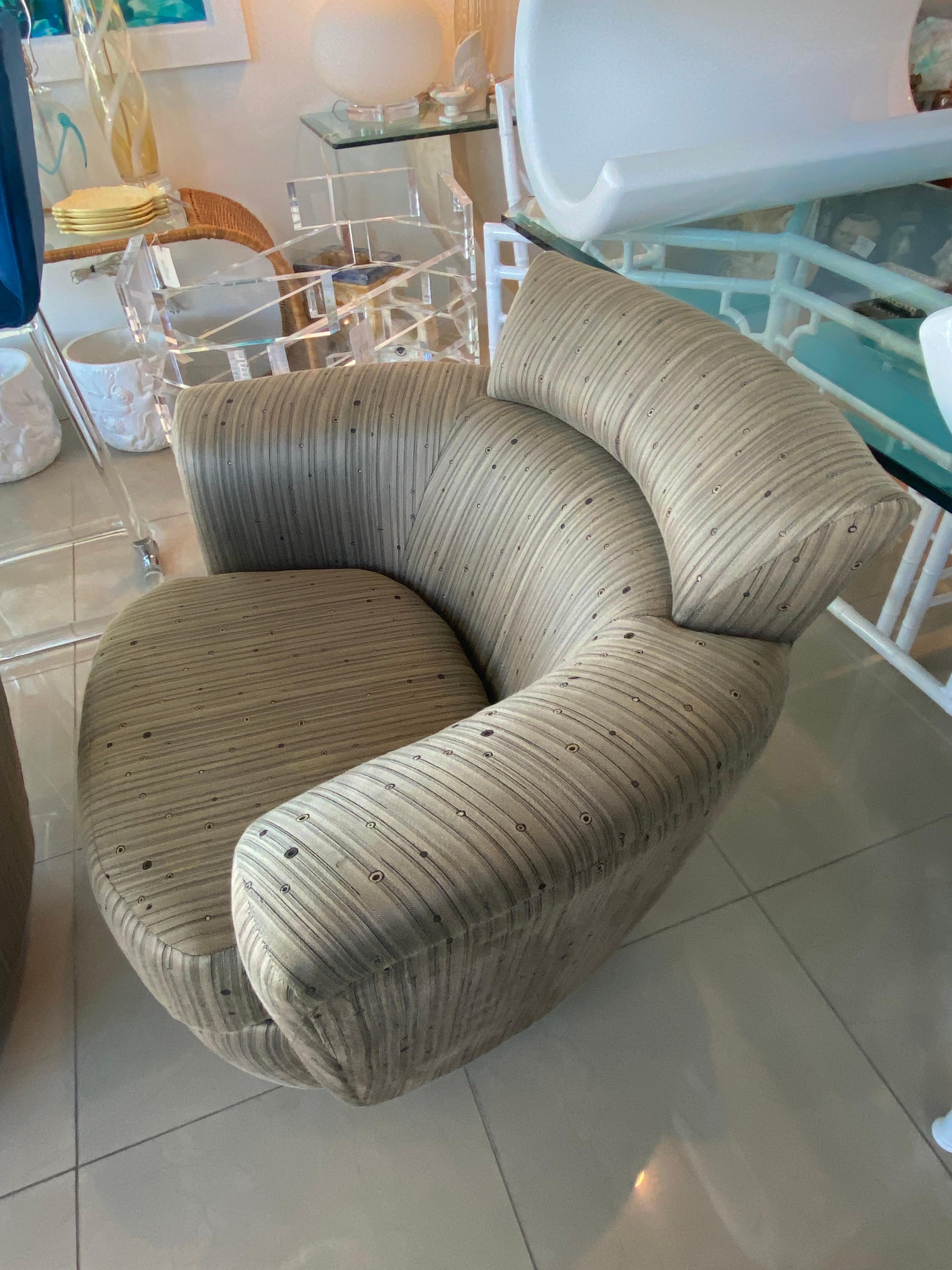 Vieille Paire de Fauteuils Modernes Pivotants Barrel Tub Fauteuils en vente 8