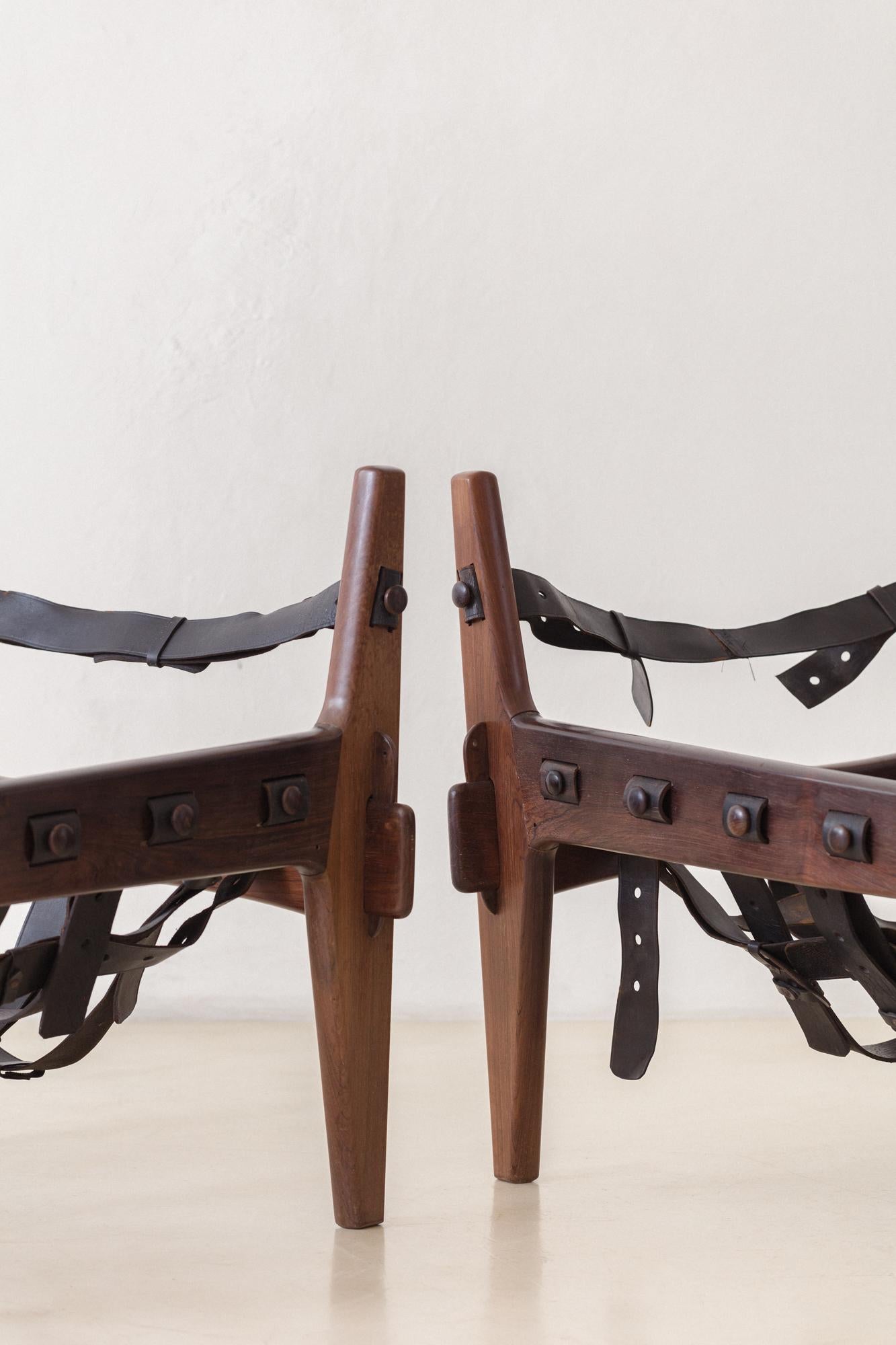 Vintage Pair of Moleca Rosewood Armchairs by Sergio Rodrigues, 1962, Brazil For Sale 9