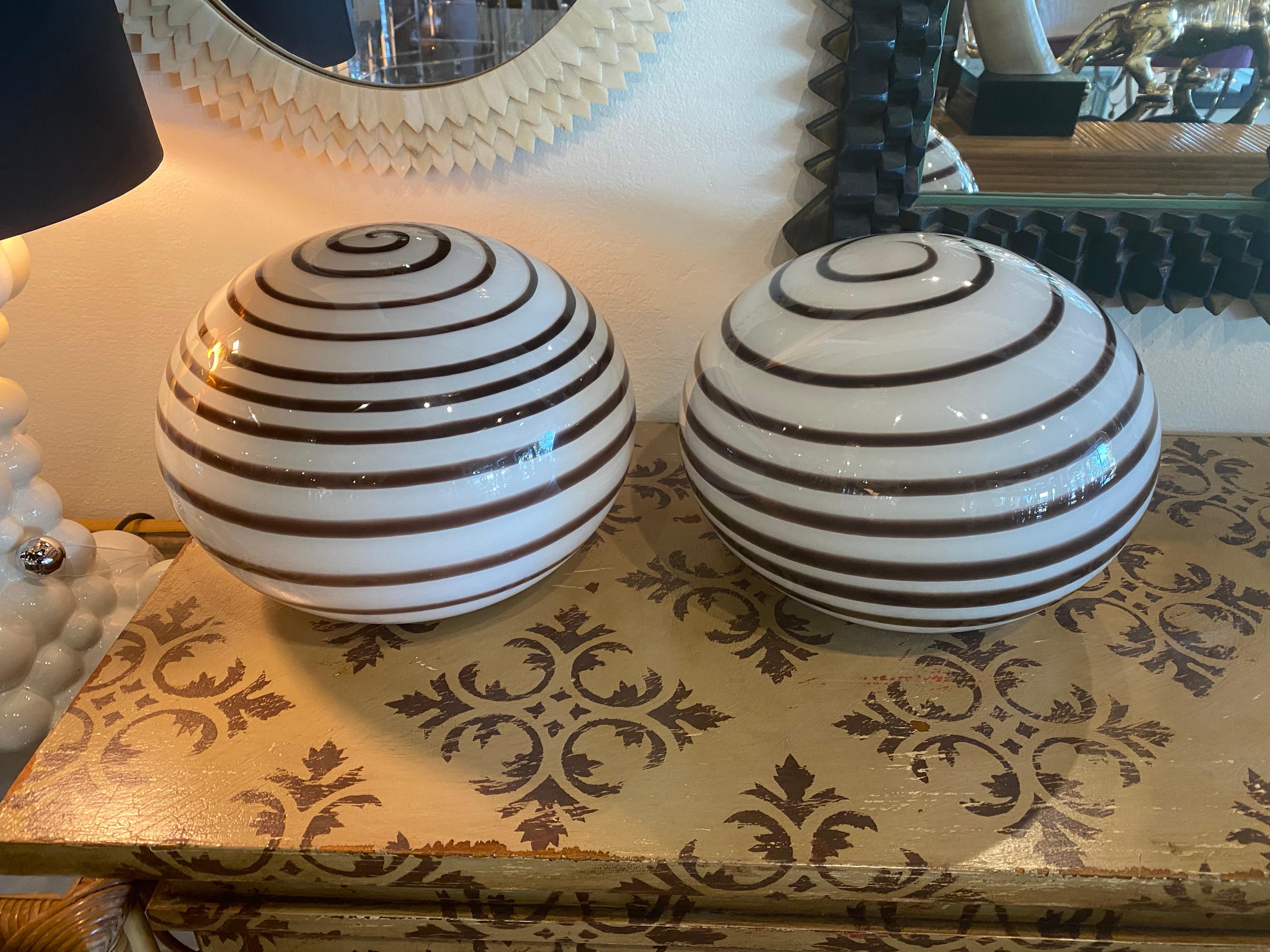 American Vintage Pair of Murano Glass Brown Swirl Ball Round Table Lamps