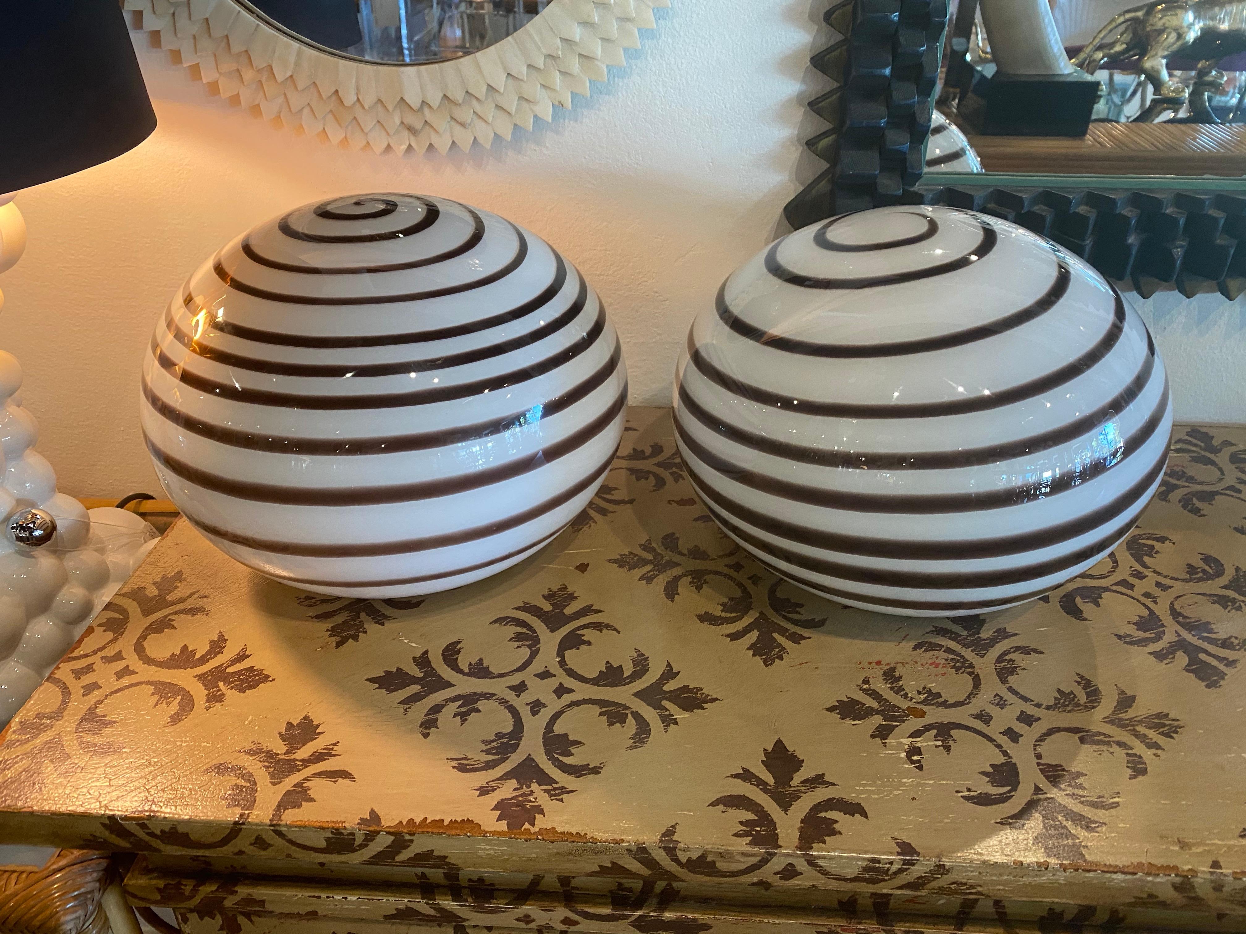 Vintage Pair of Murano Glass Brown Swirl Ball Round Table Lamps 1