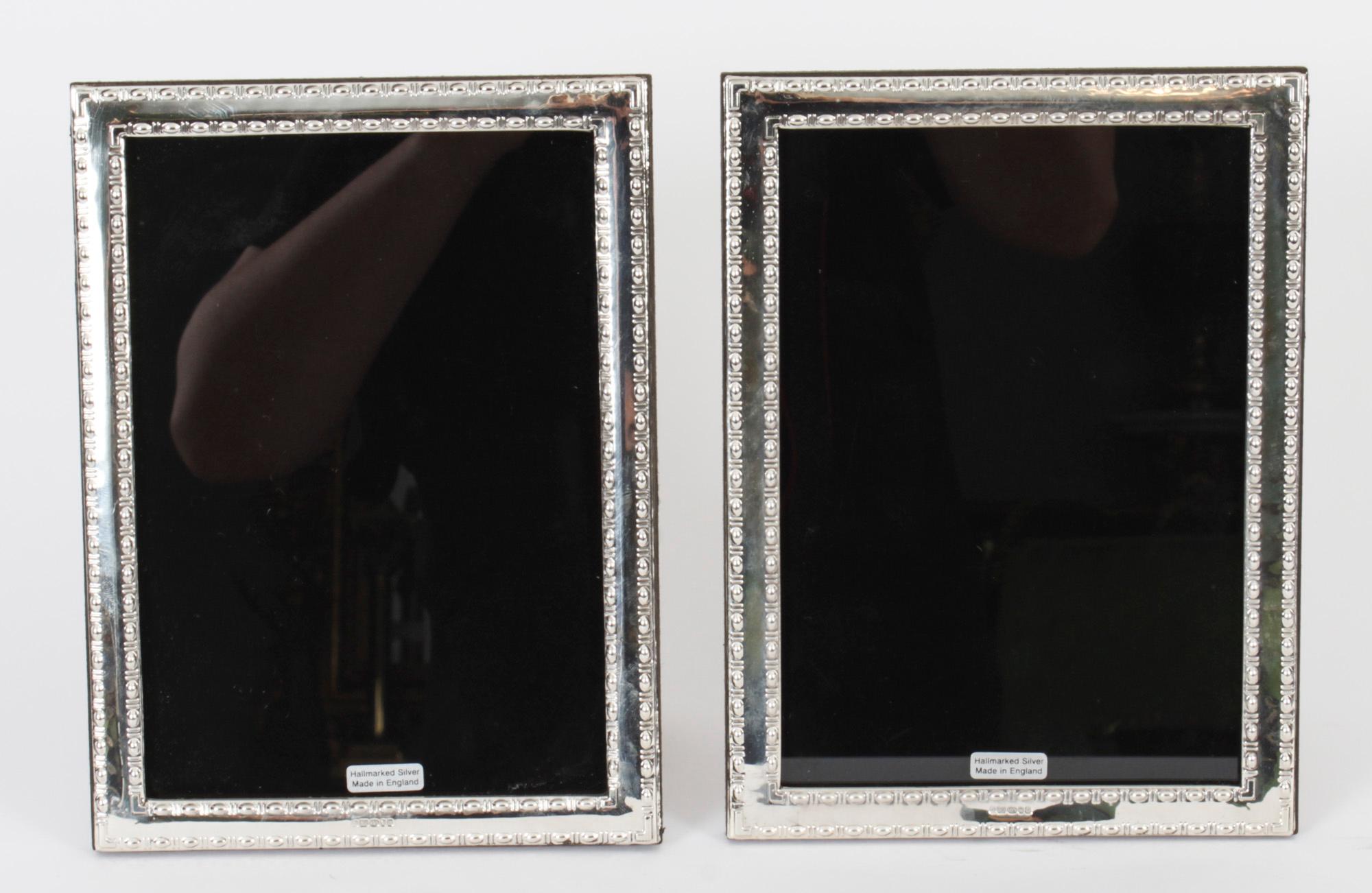 Vintage Pair of Neo-classical Silver Sterling Photo Frames Harry Frane For Sale 5