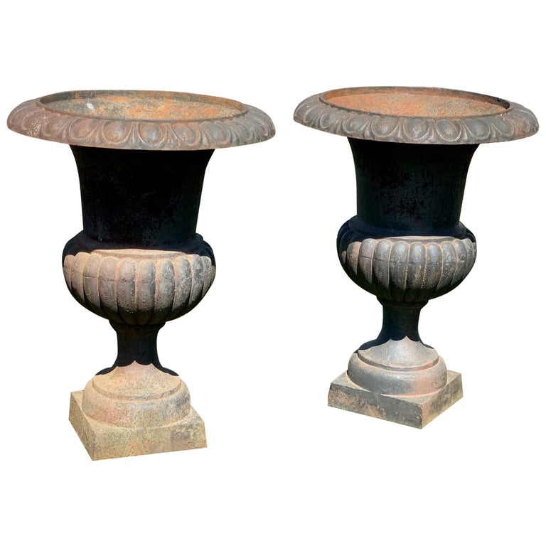 Vintage Pair of Neoclassical Cast Iron Garden Urns Planters For Sale