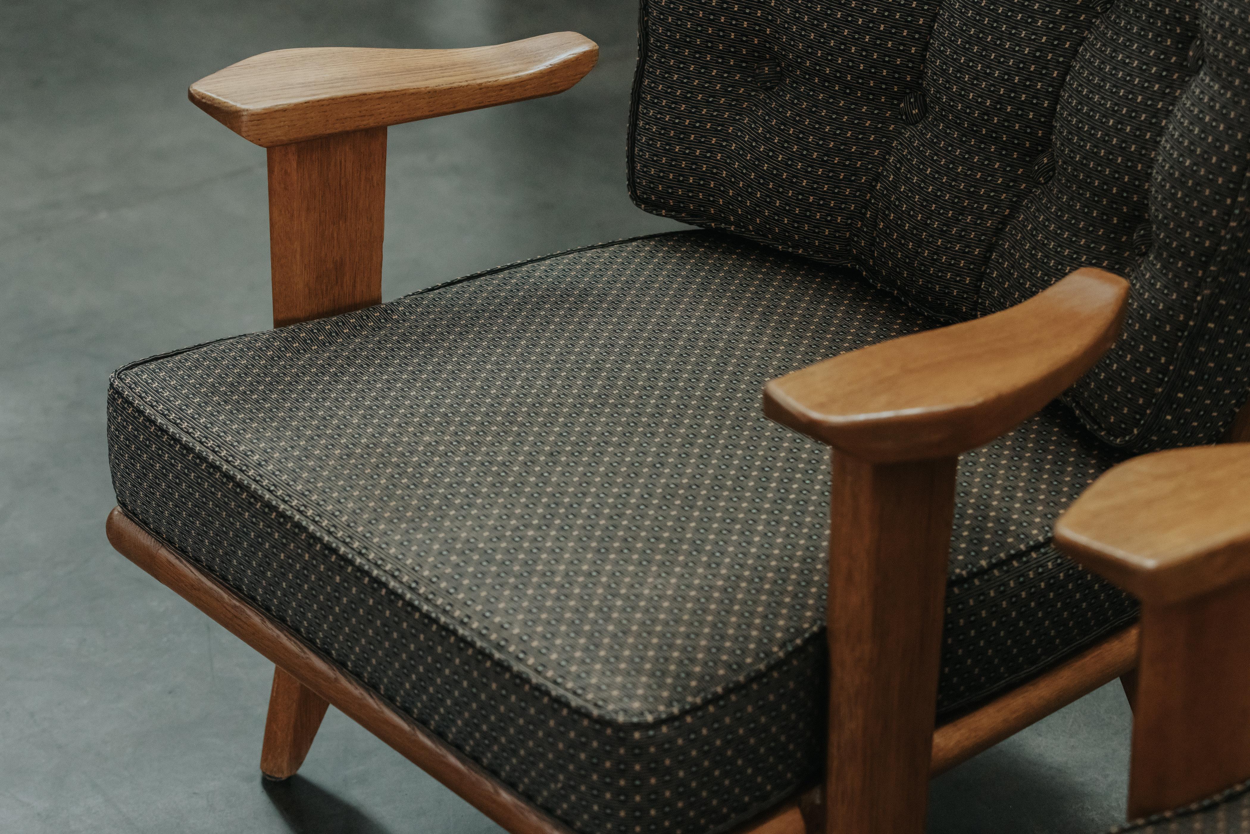 Late 20th Century Vintage Pair Of Oak Lounge Chairs By Guillerme Et Chambron, France 1970s For Sale