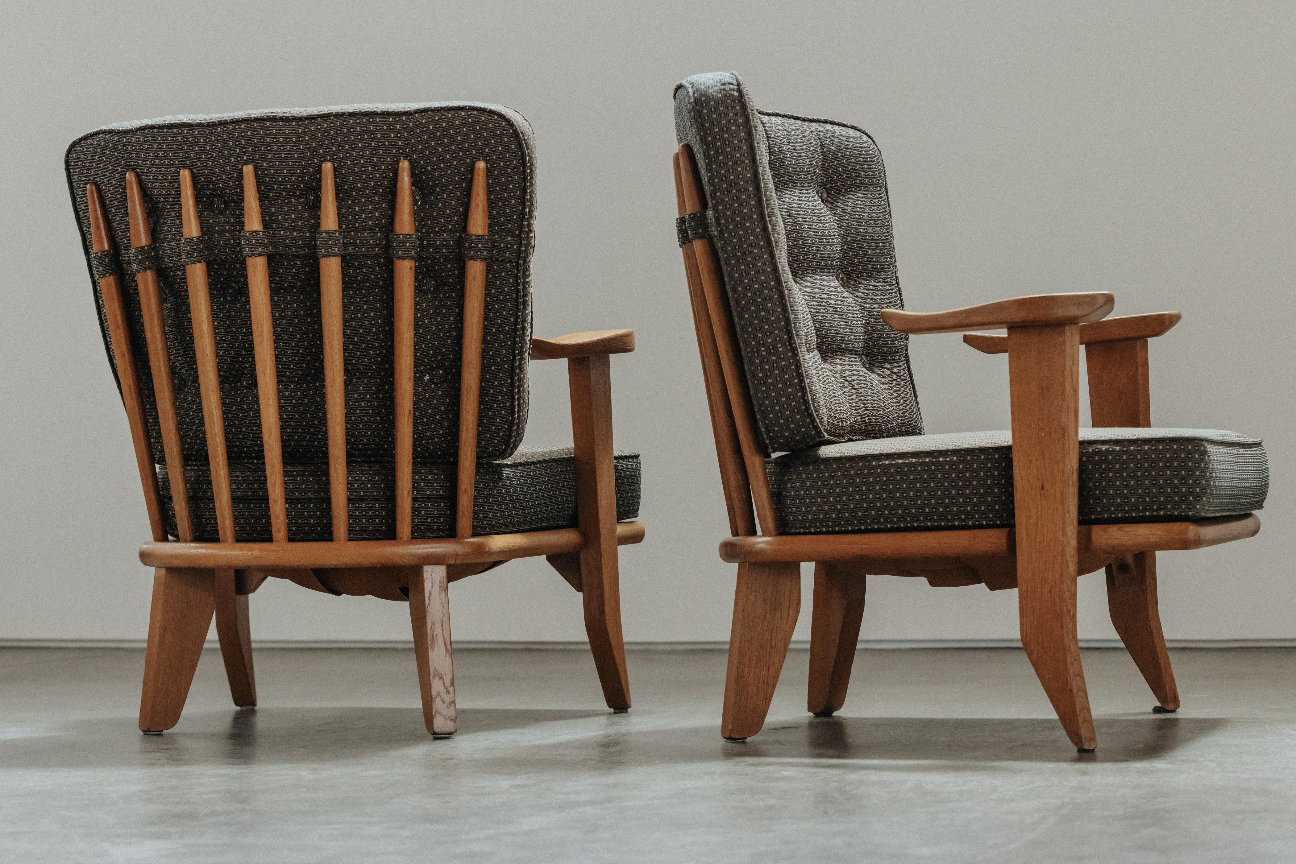 Vintage Pair Of Oak Lounge Chairs By Guillerme Et Chambron, France 1970s For Sale 2