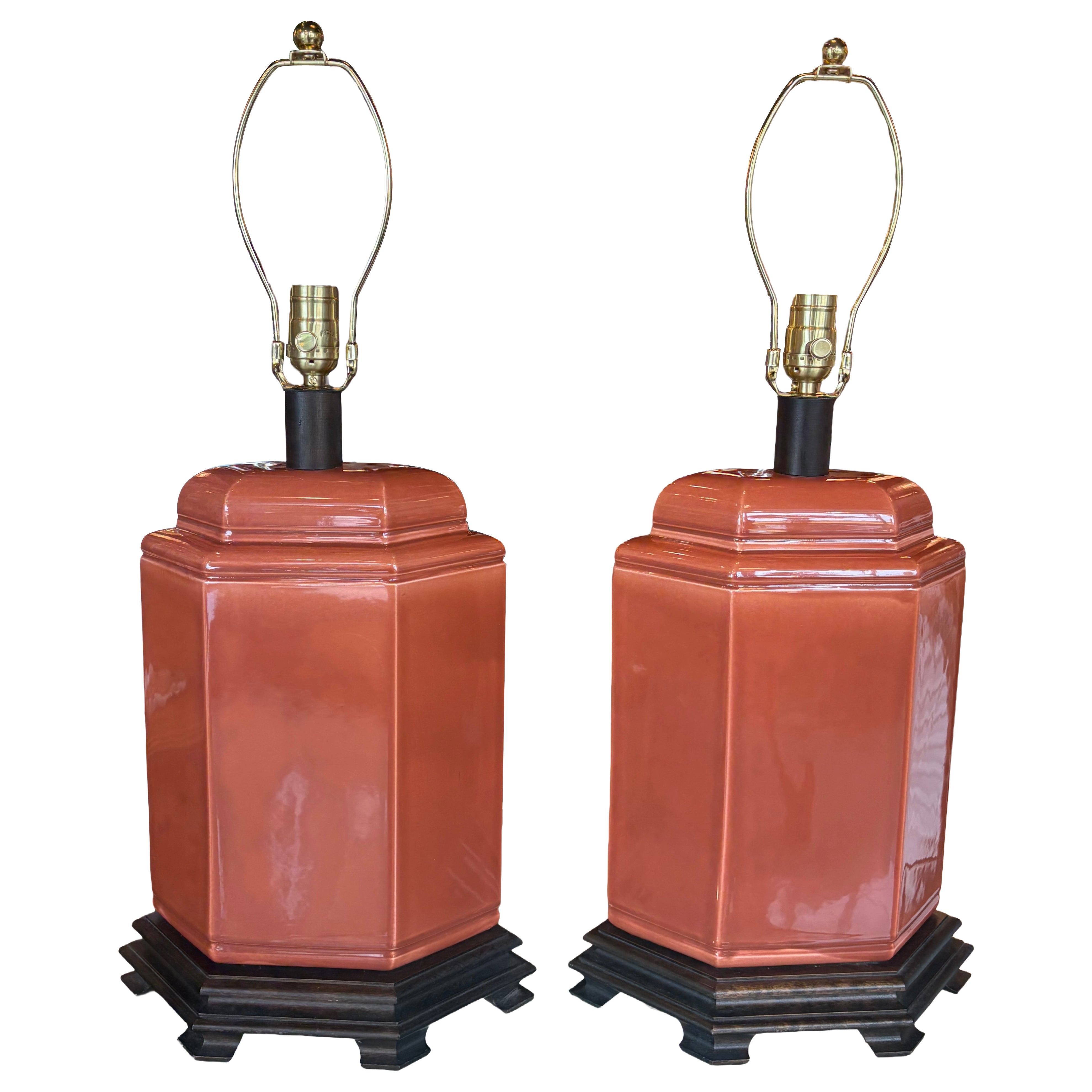 Coppia di lampade da tavolo in ceramica Chinoiserie arancione vintage, appena cablate