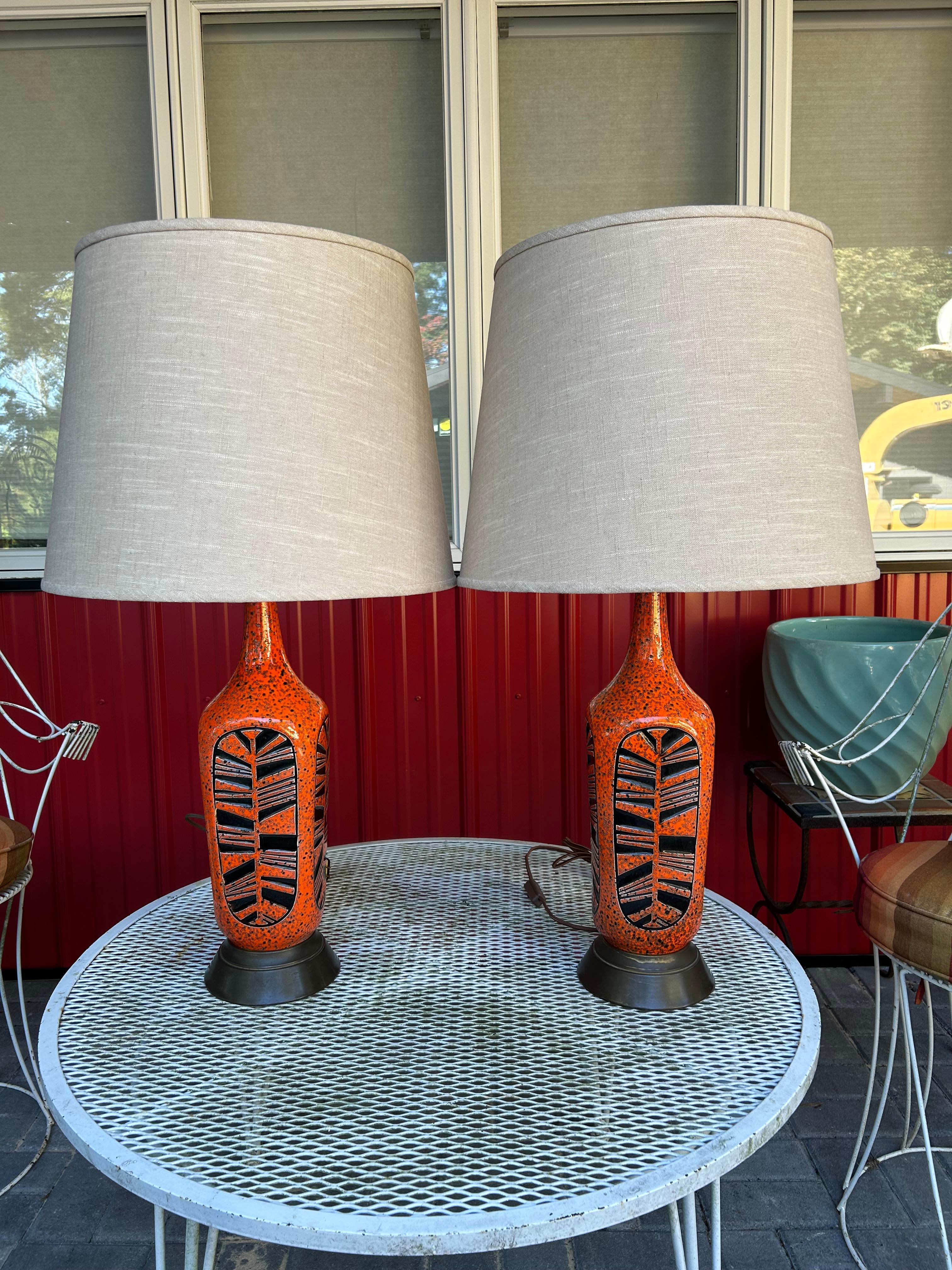Vintage Pair of Orange Textured Keramik Tischlampen Mitte des Jahrhunderts Modern im Angebot 4