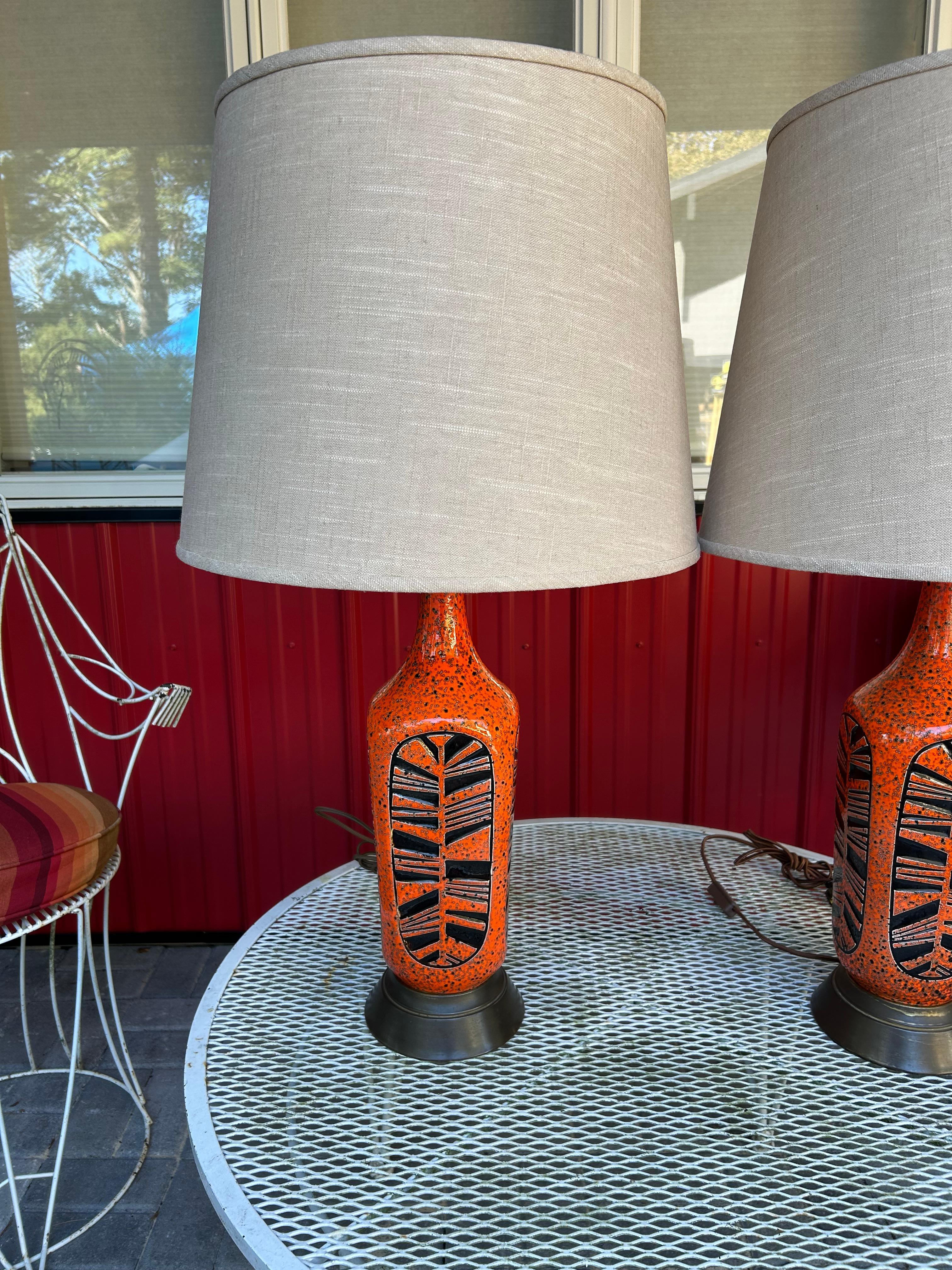 Vintage Pair of Orange Textured Keramik Tischlampen Mitte des Jahrhunderts Modern im Angebot 5