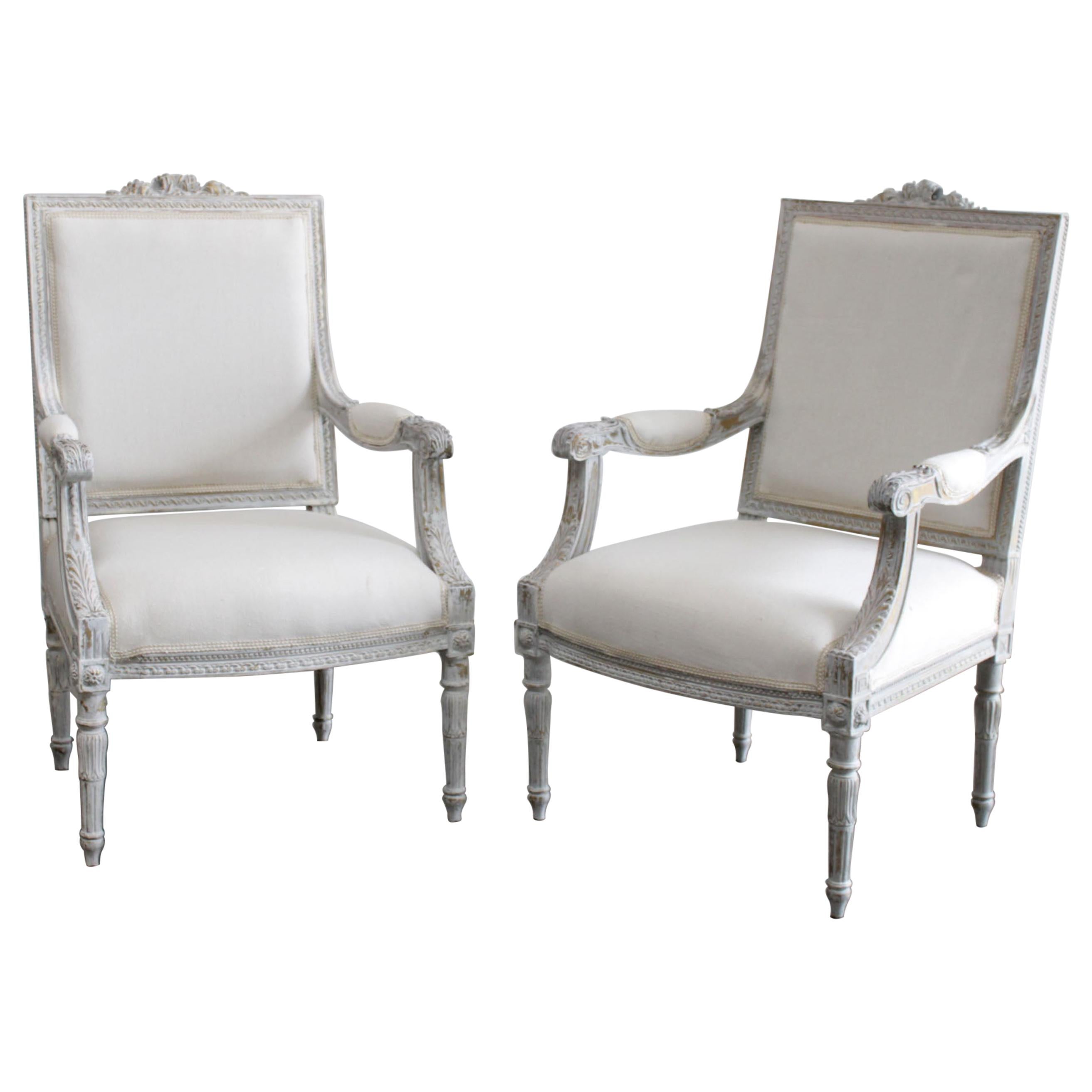 Vintage S. Bent and Bros Black Painted Eagle Colonial Style Pub Chairs