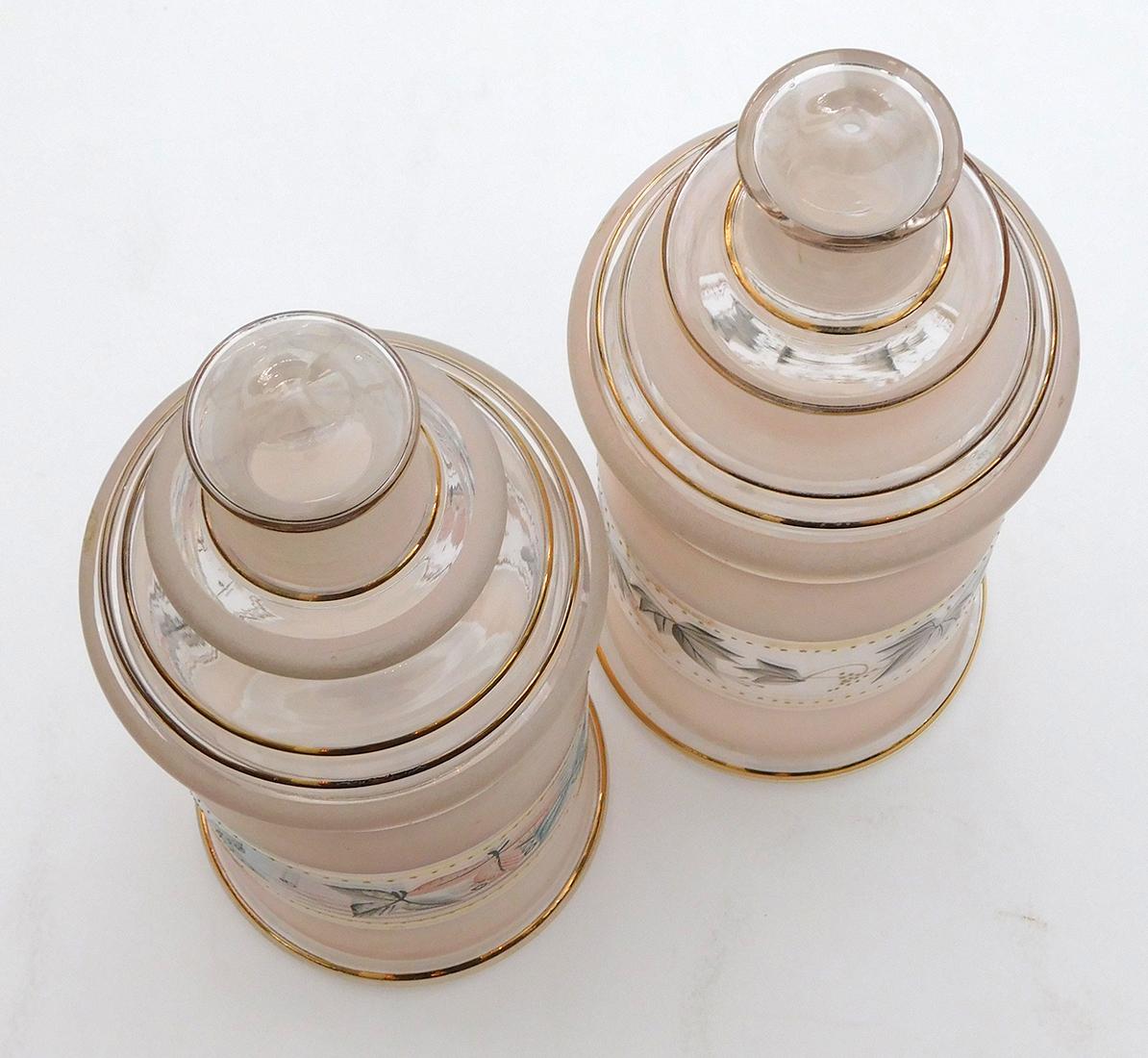 American Classical Vintage Pair of Pale-Pink Frosted Glass Apothecary Jars with Foliate Decoration For Sale