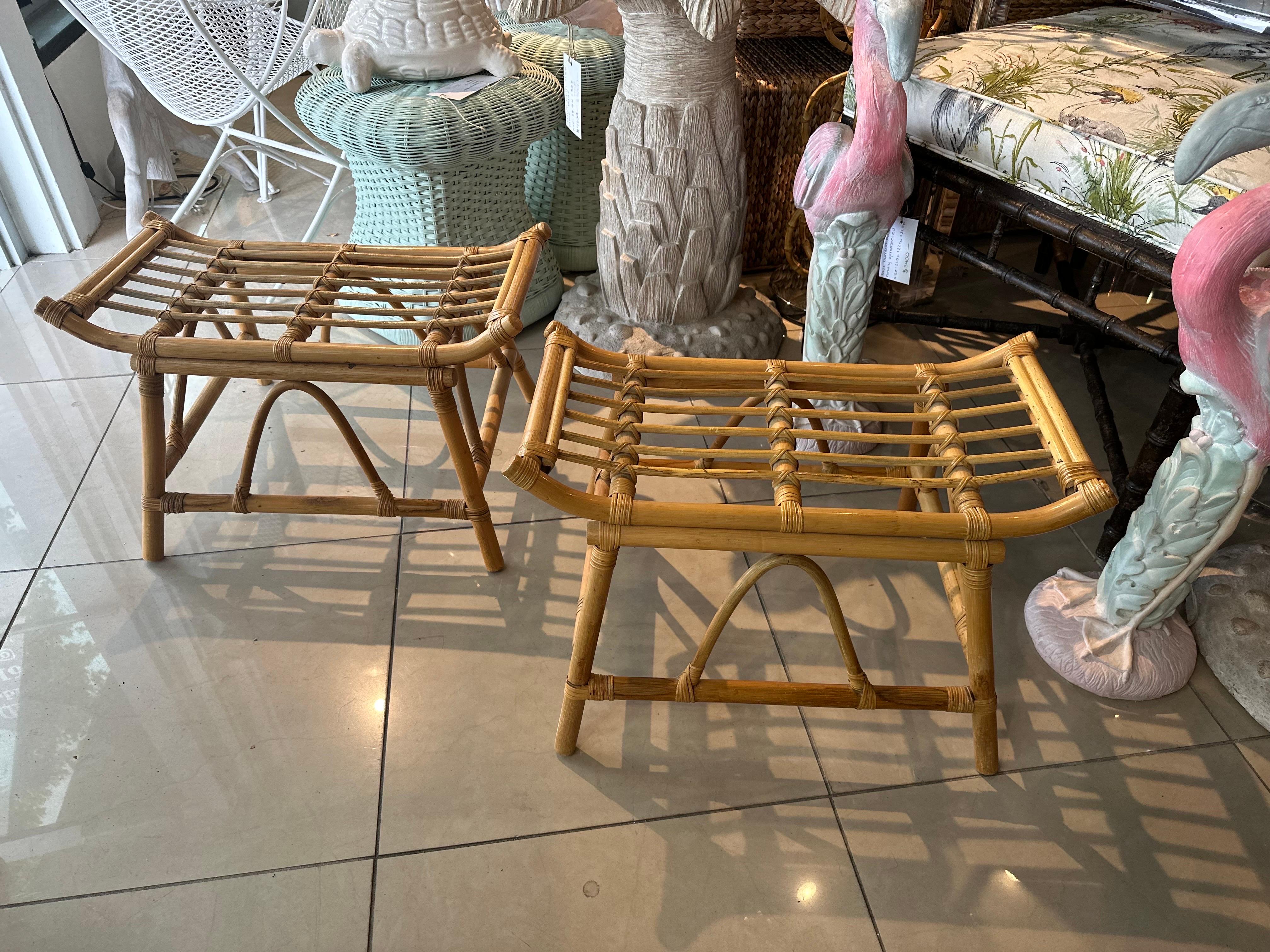 Vintage Pair of Palm Beach Rattan Bamboo Pagoda Stools Ottomans Benches In Good Condition For Sale In West Palm Beach, FL