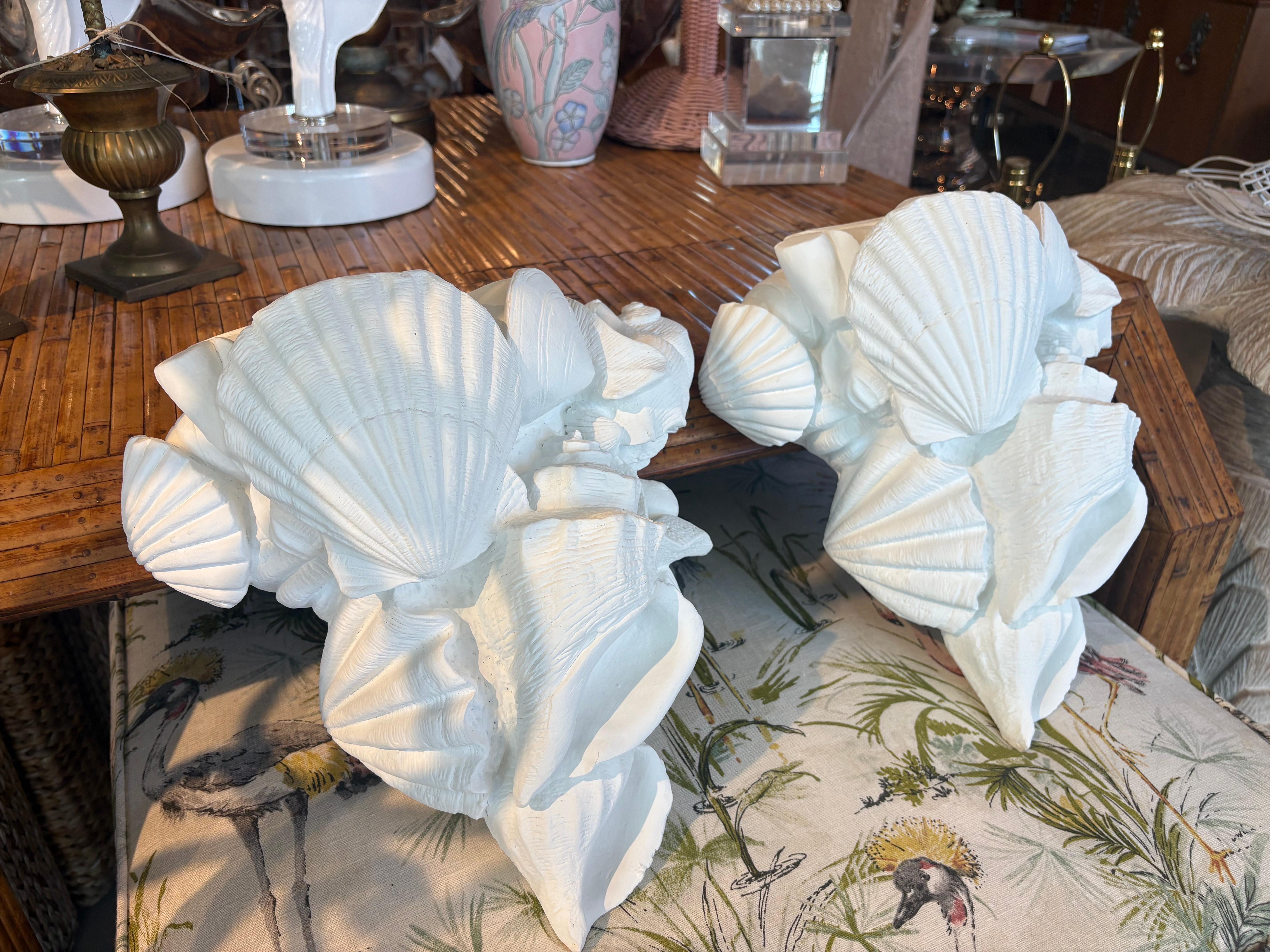 Paar weiße Vintage-Wandleuchter aus Palm Beach Muschel-Muschel-Muschel-Muschelschalen, lackiert, weiß im Angebot 7