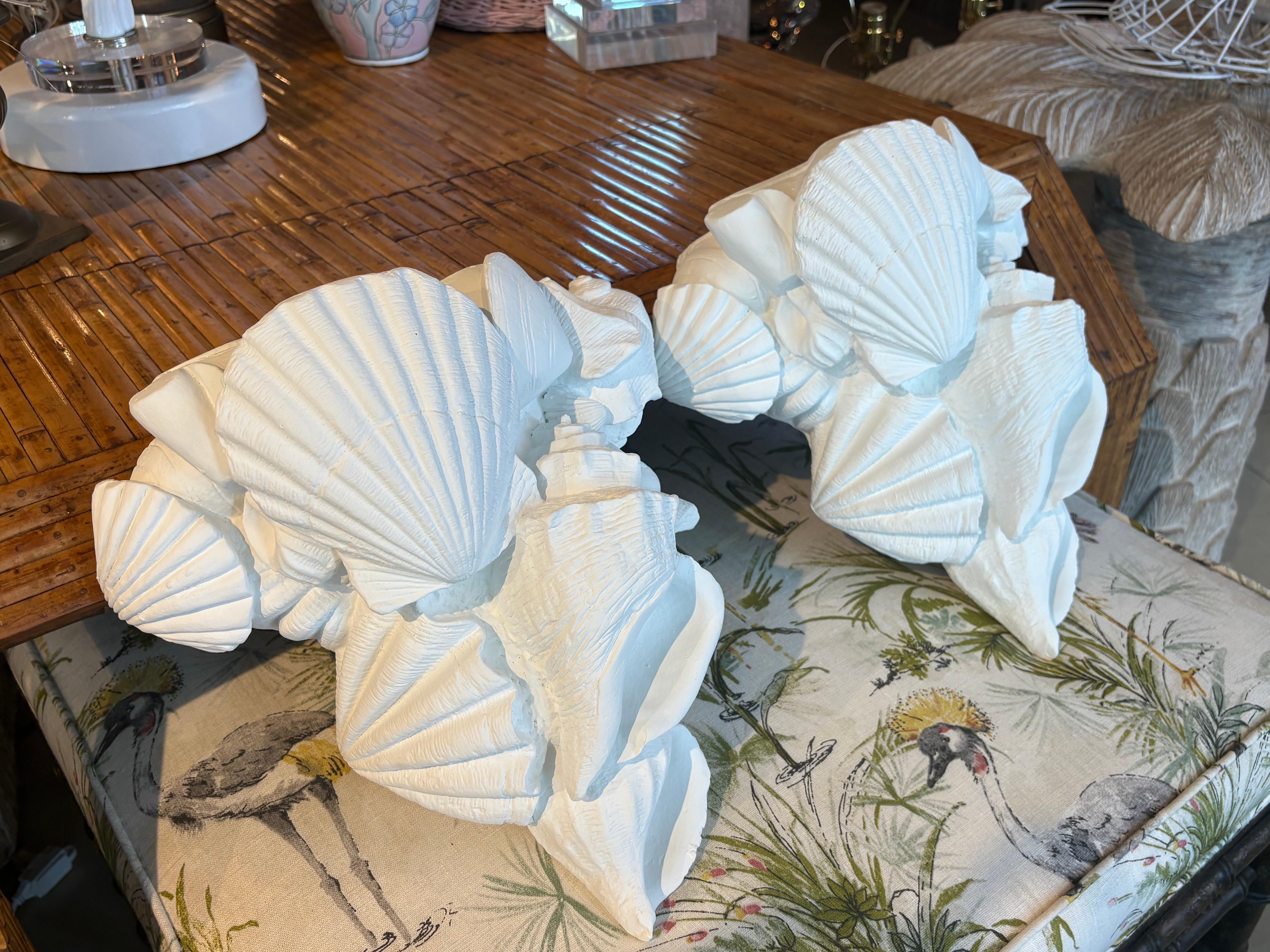 Paar weiße Vintage-Wandleuchter aus Palm Beach Muschel-Muschel-Muschel-Muschelschalen, lackiert, weiß im Angebot 2