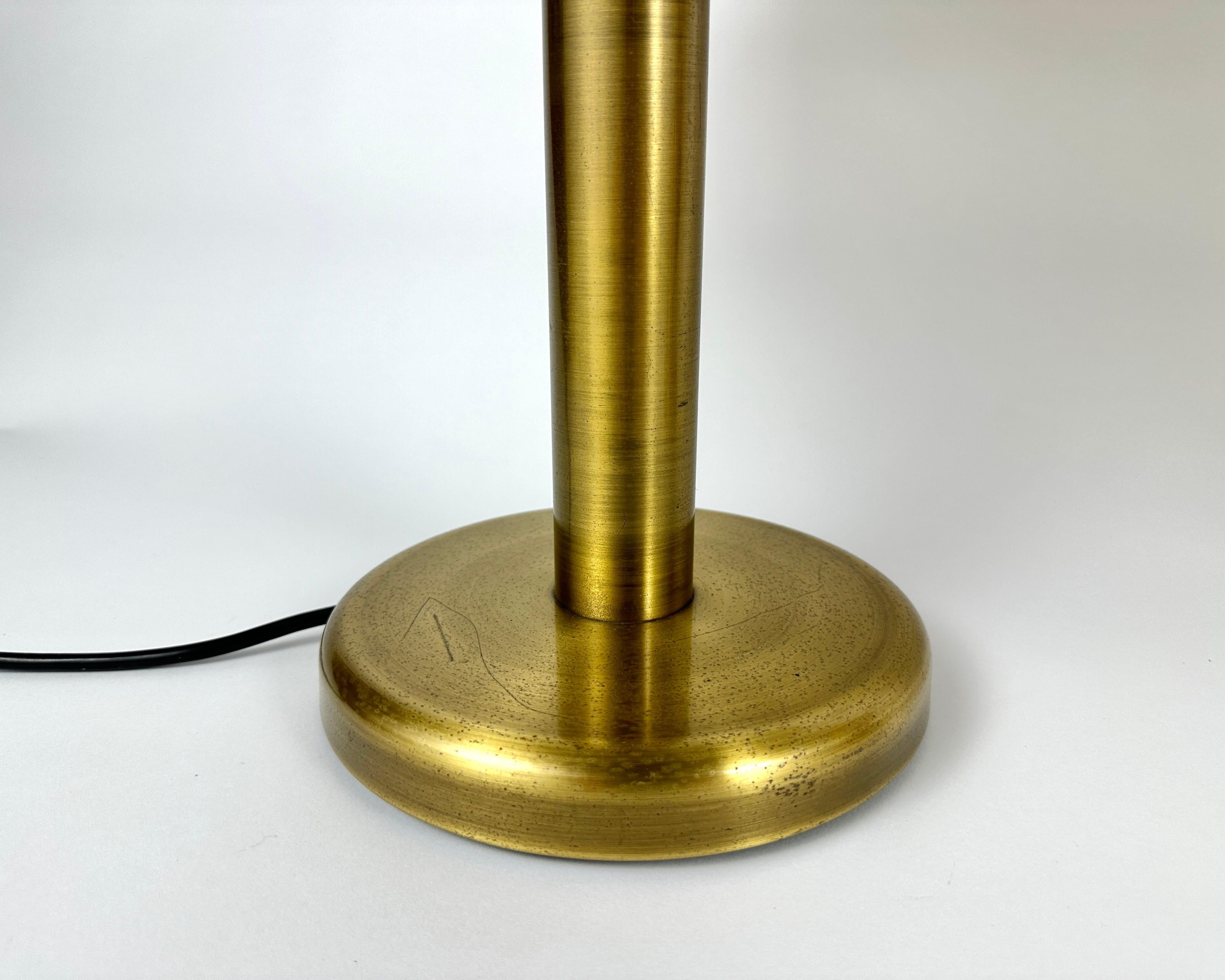 Vintage Pair Of PEILL & PUTZLER Table Lamps in Glass and Brass, Germany, 1970s For Sale 2