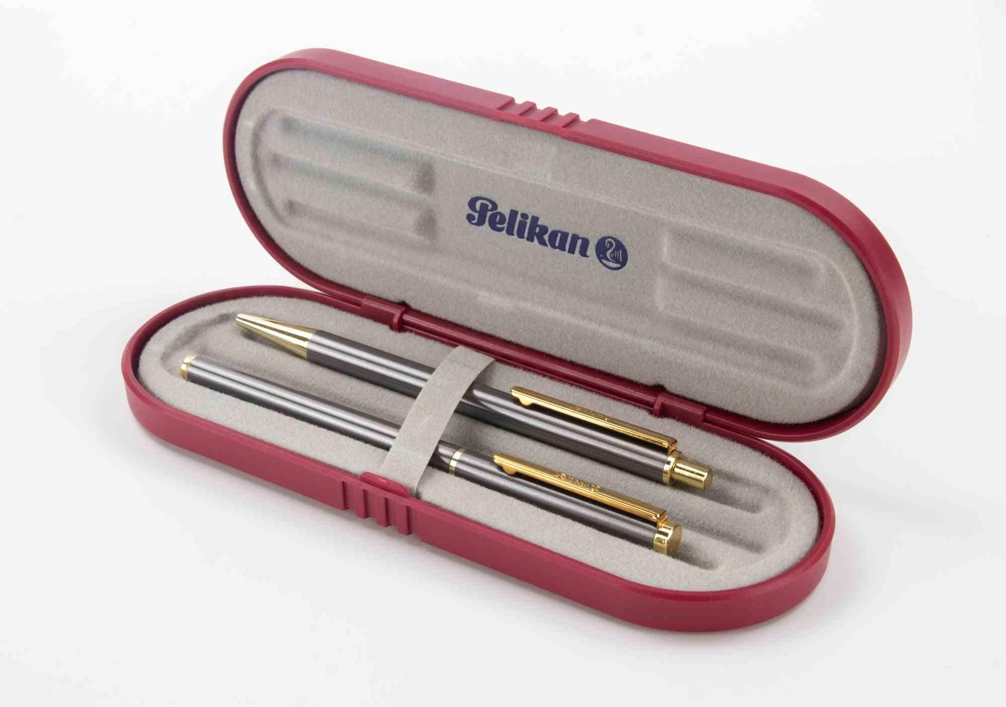 Pareja de plumas vintage de Pelikan, años 90 en venta 1