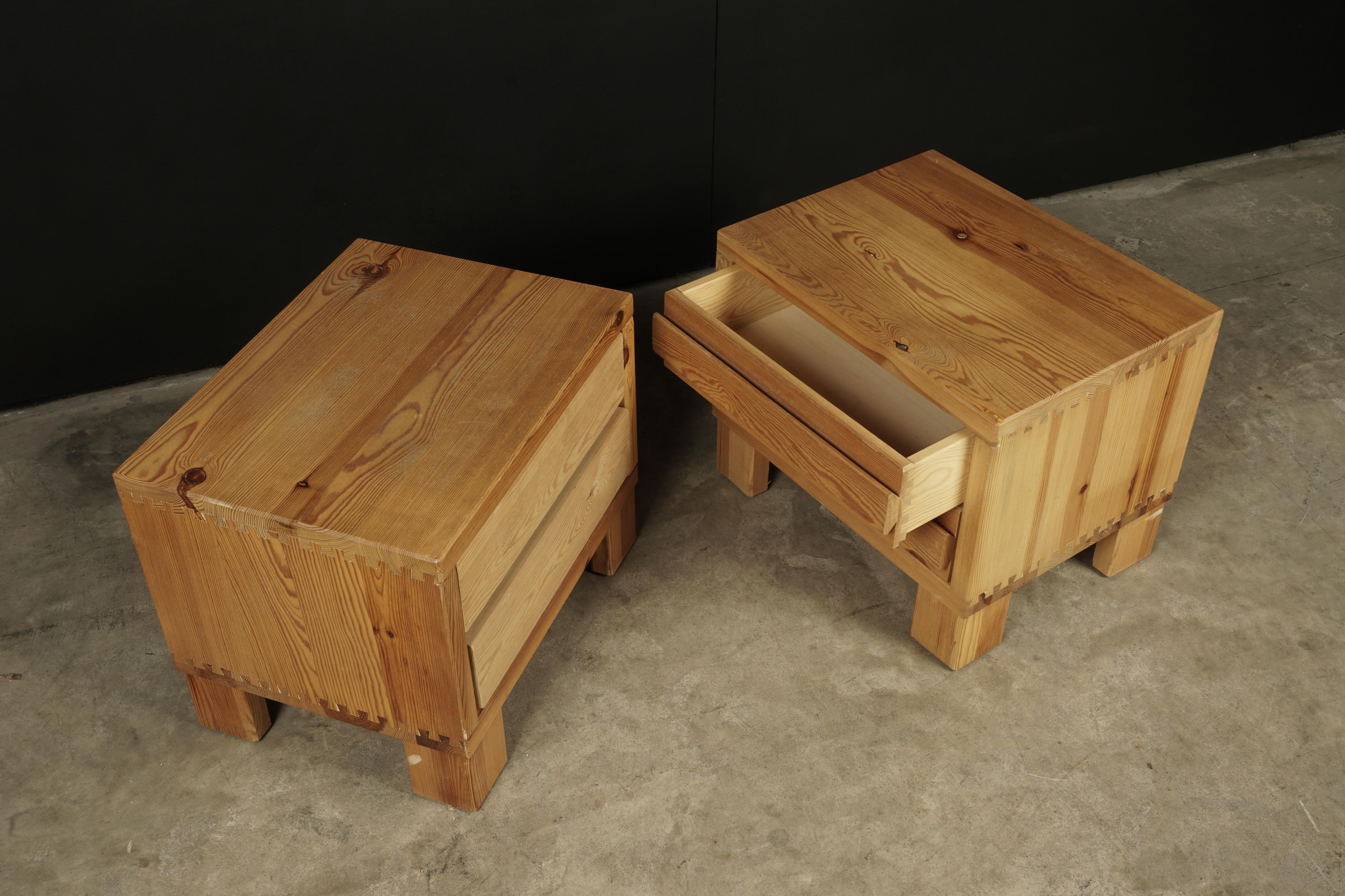 Mid-20th Century Vintage Pair of Pine Nightstands from Sweden, 1960s