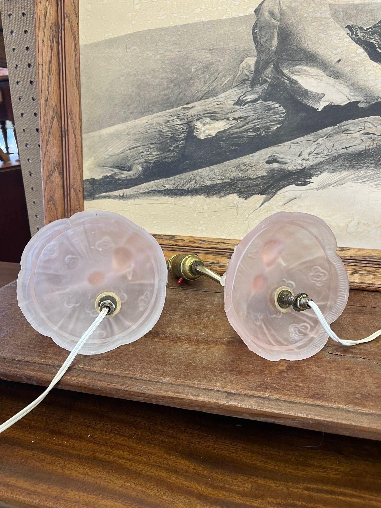Vintage Pair of Pink Toned Southern Belle Table Lamps With Frosted Glass Base. In Good Condition For Sale In Seattle, WA