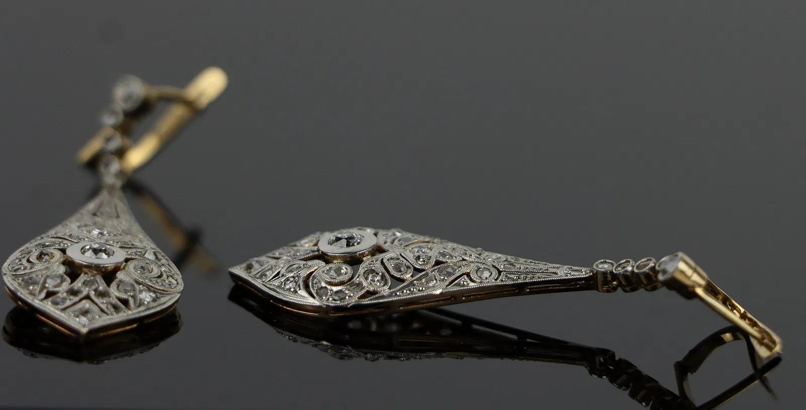Vintage Paar Platin & 18K Gold Diamant-Ohrringe im Angebot 7
