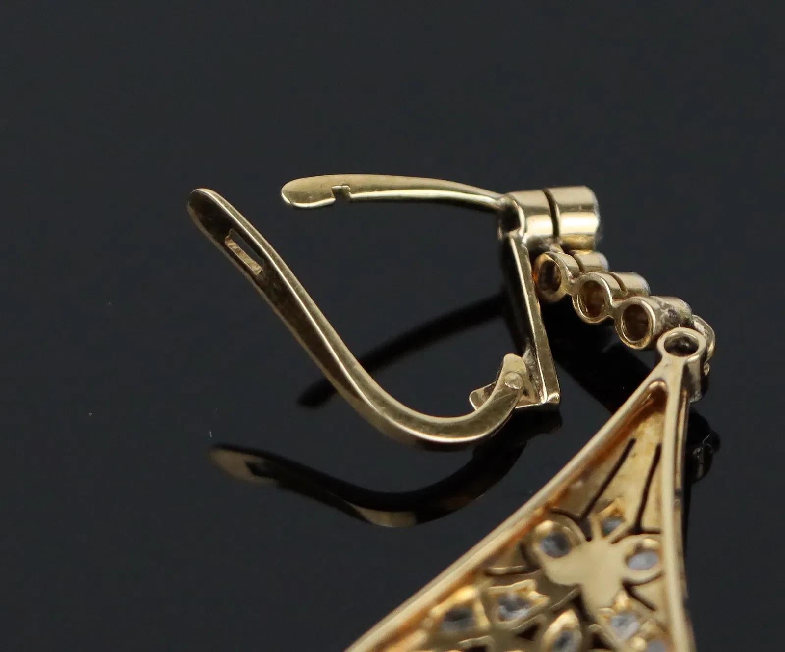 Vintage Paar Platin & 18K Gold Diamant-Ohrringe im Angebot 10