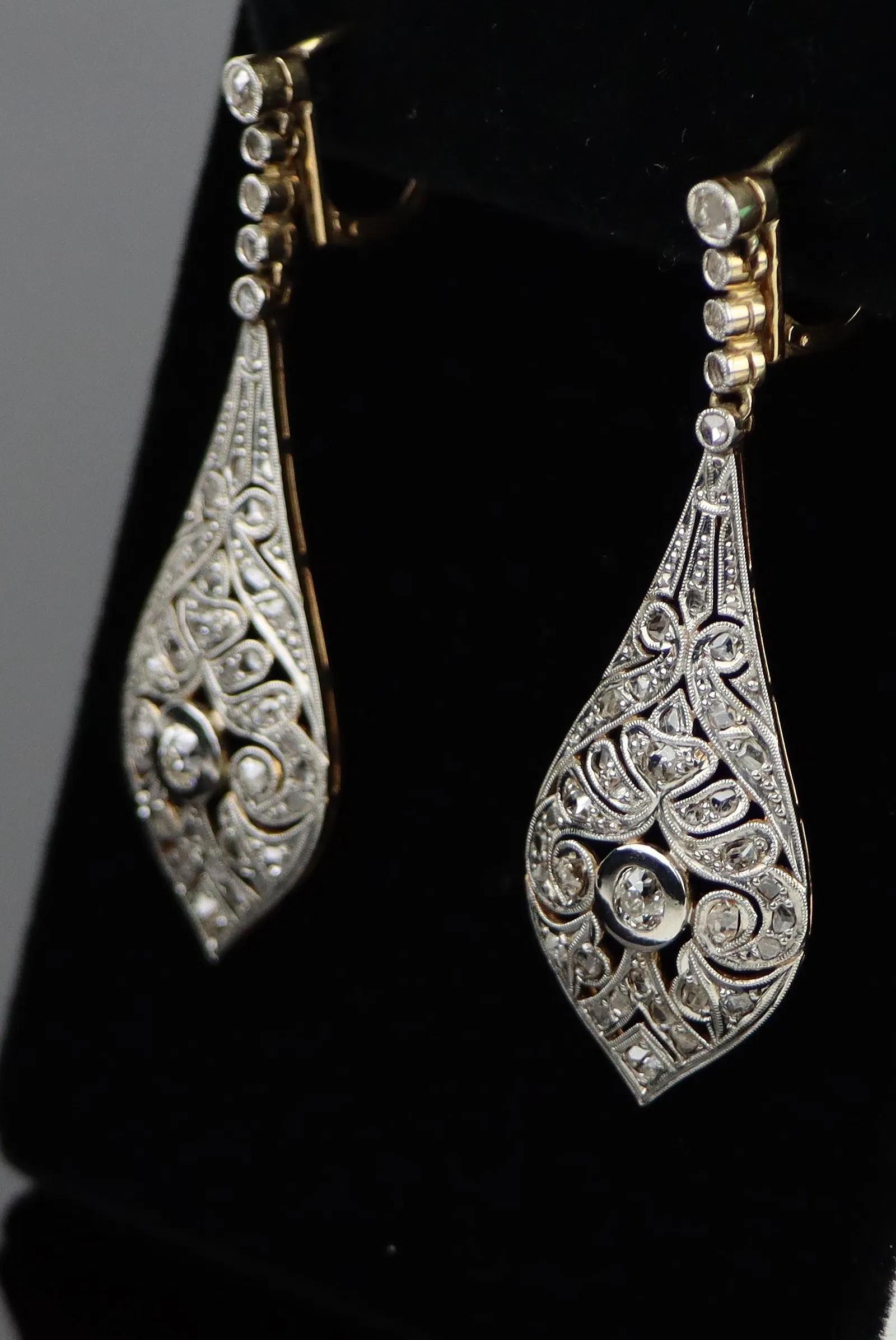Vintage Paar Platin & 18K Gold Diamant-Ohrringe für Damen oder Herren im Angebot