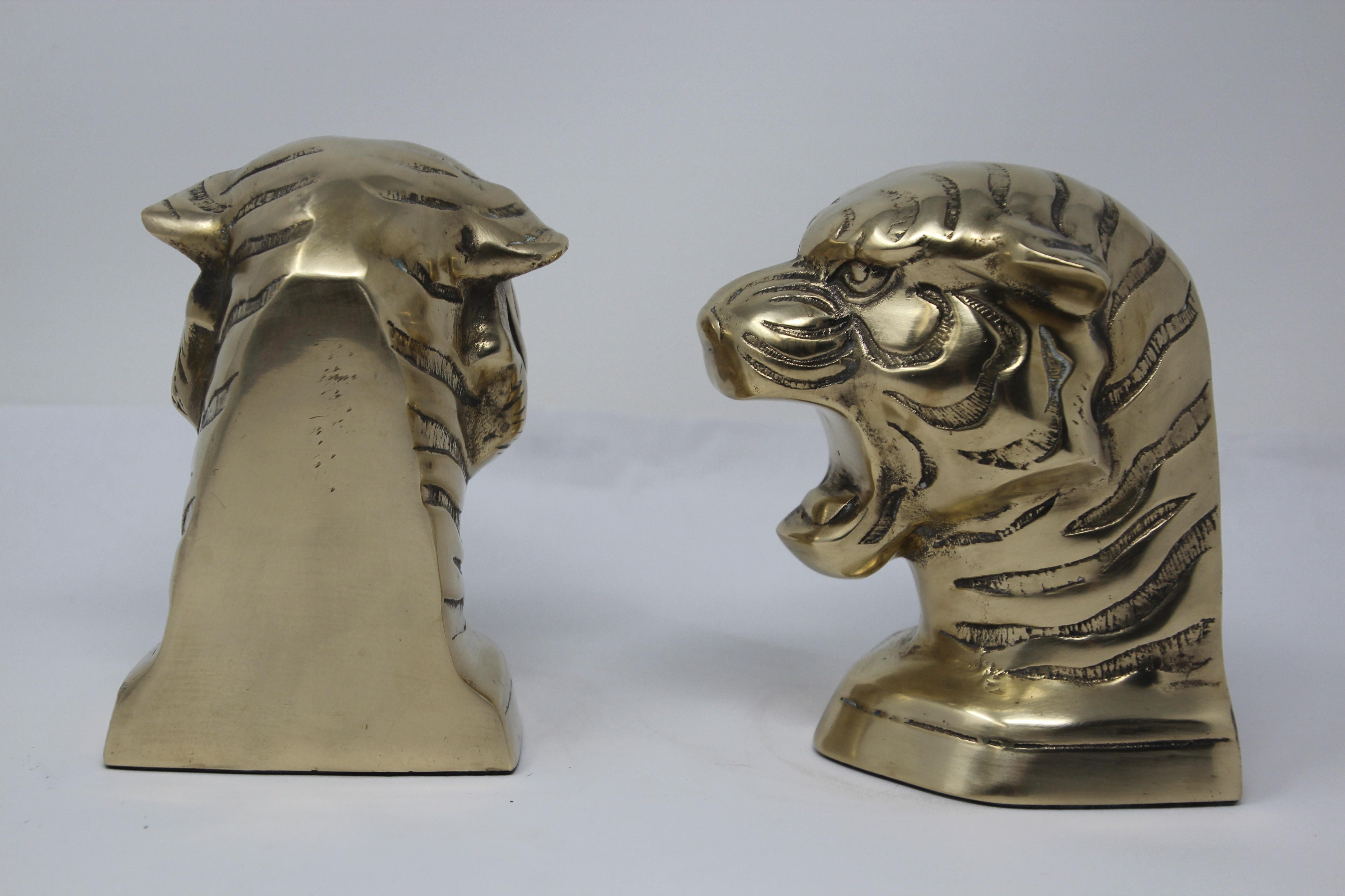 20th Century Vintage Pair of Polished Cast Brass Tigers Bookends, circa 1950
